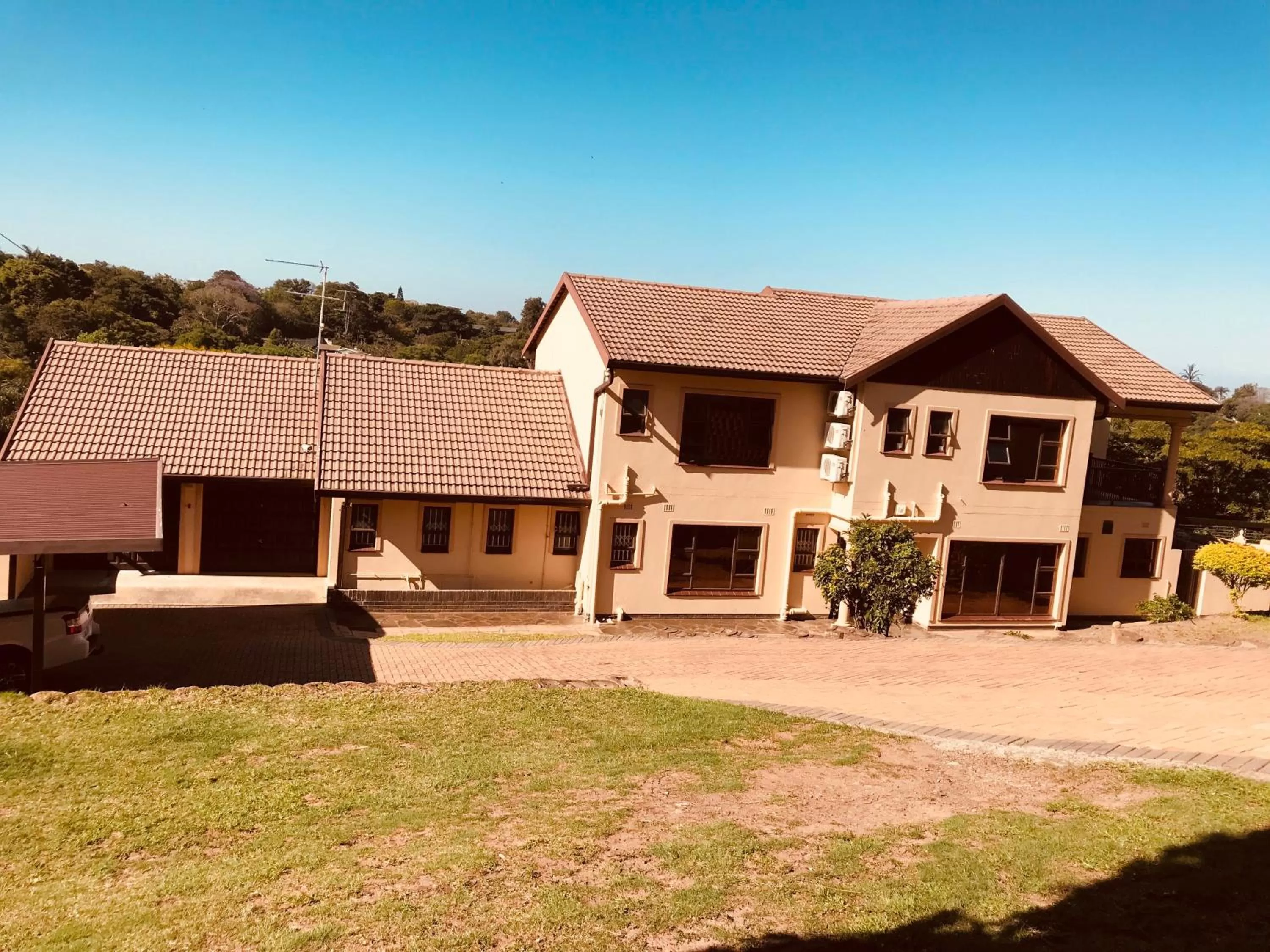 Jay and Bee Guesthouse