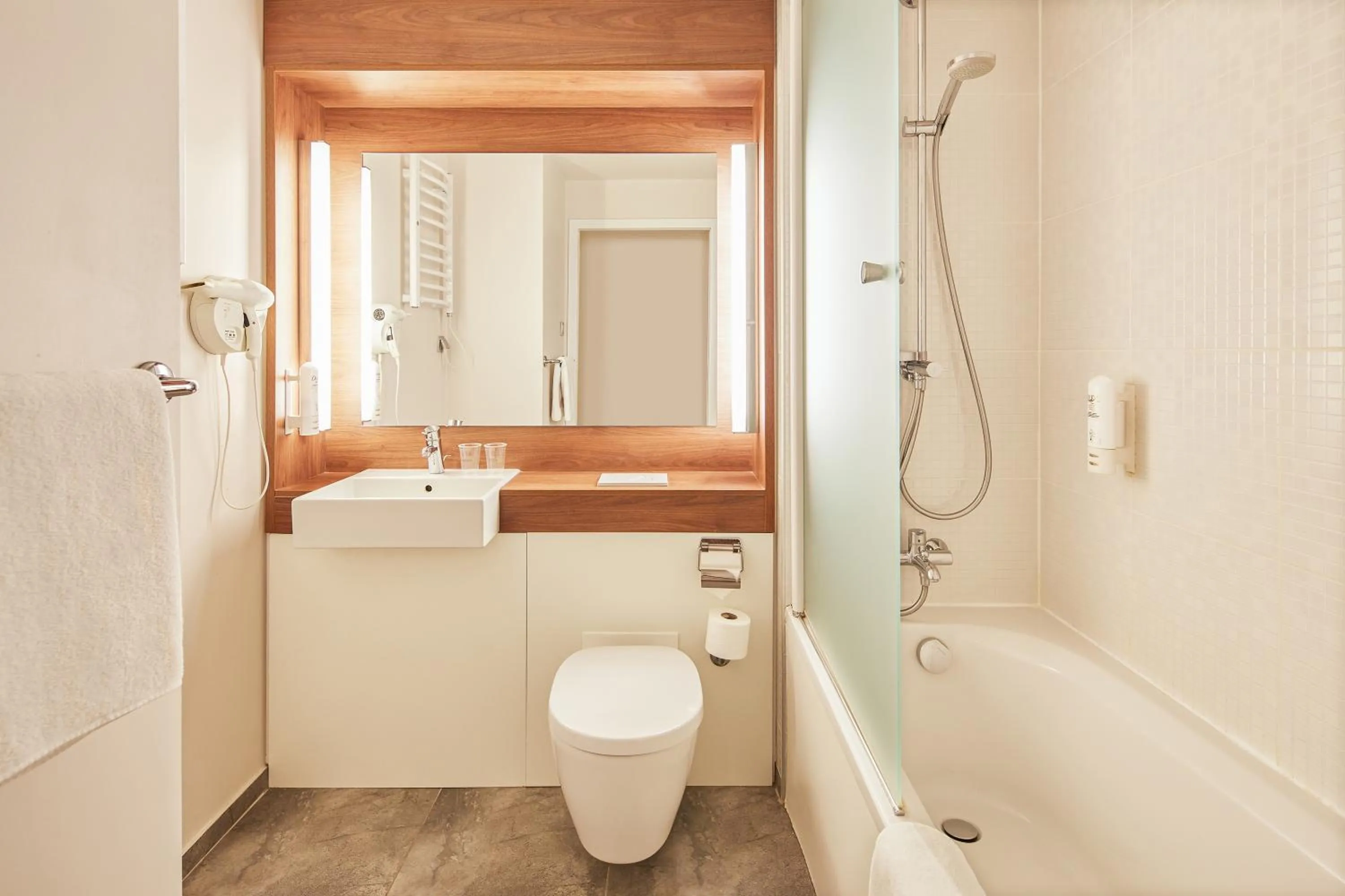 Shower in Campanile Bydgoszcz