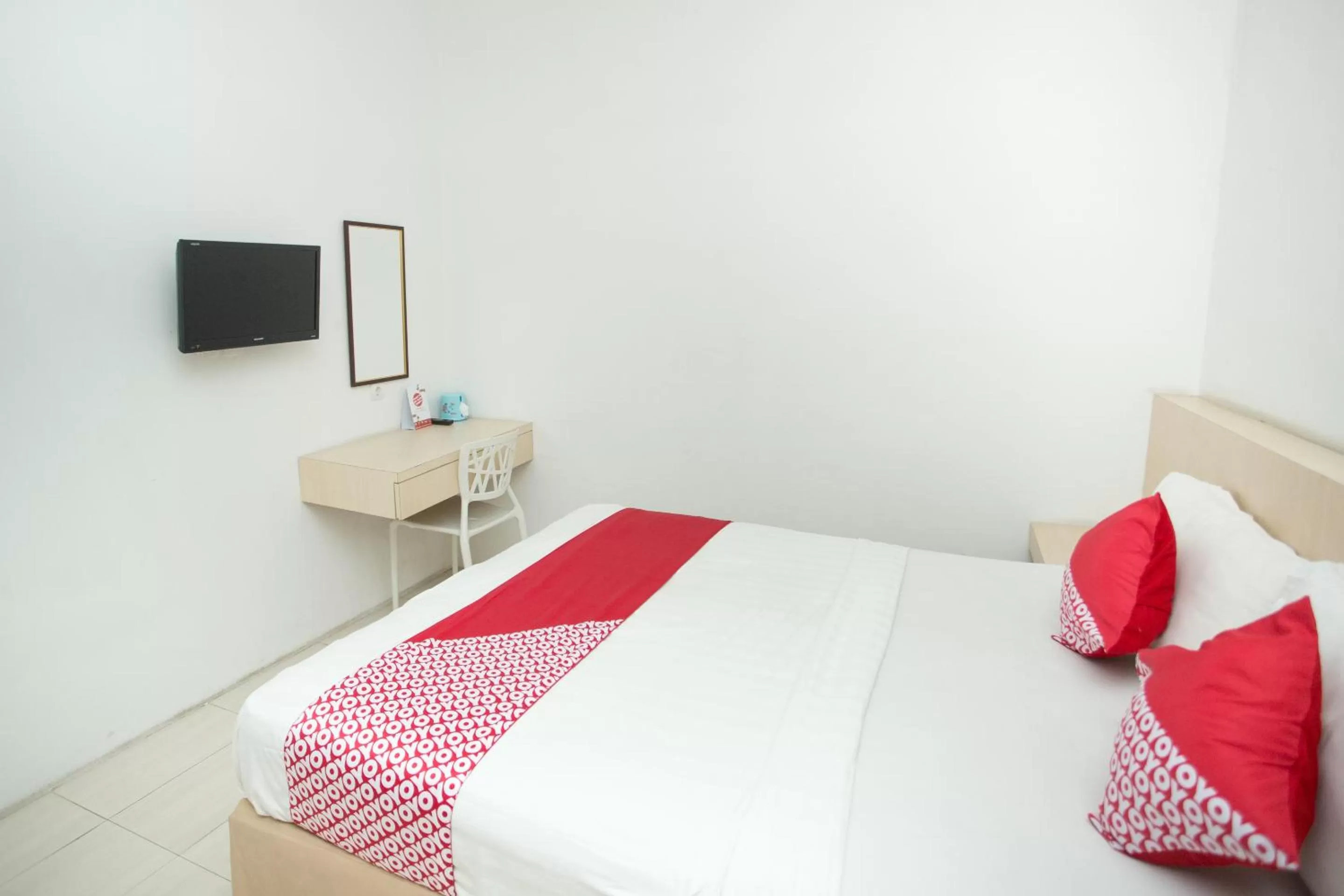 Bedroom, Bed in Hotel O Lapan Lapan