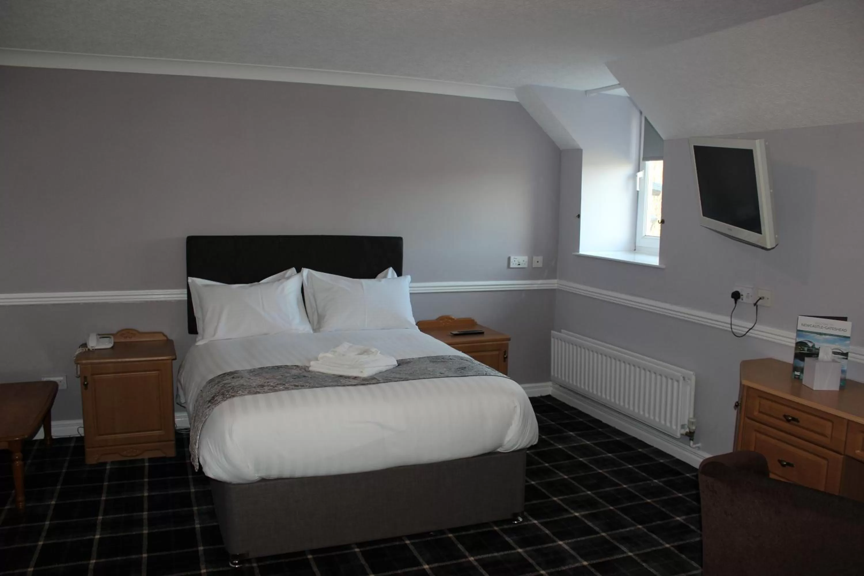 Photo of the whole room, Bed in The Angel View Hotel