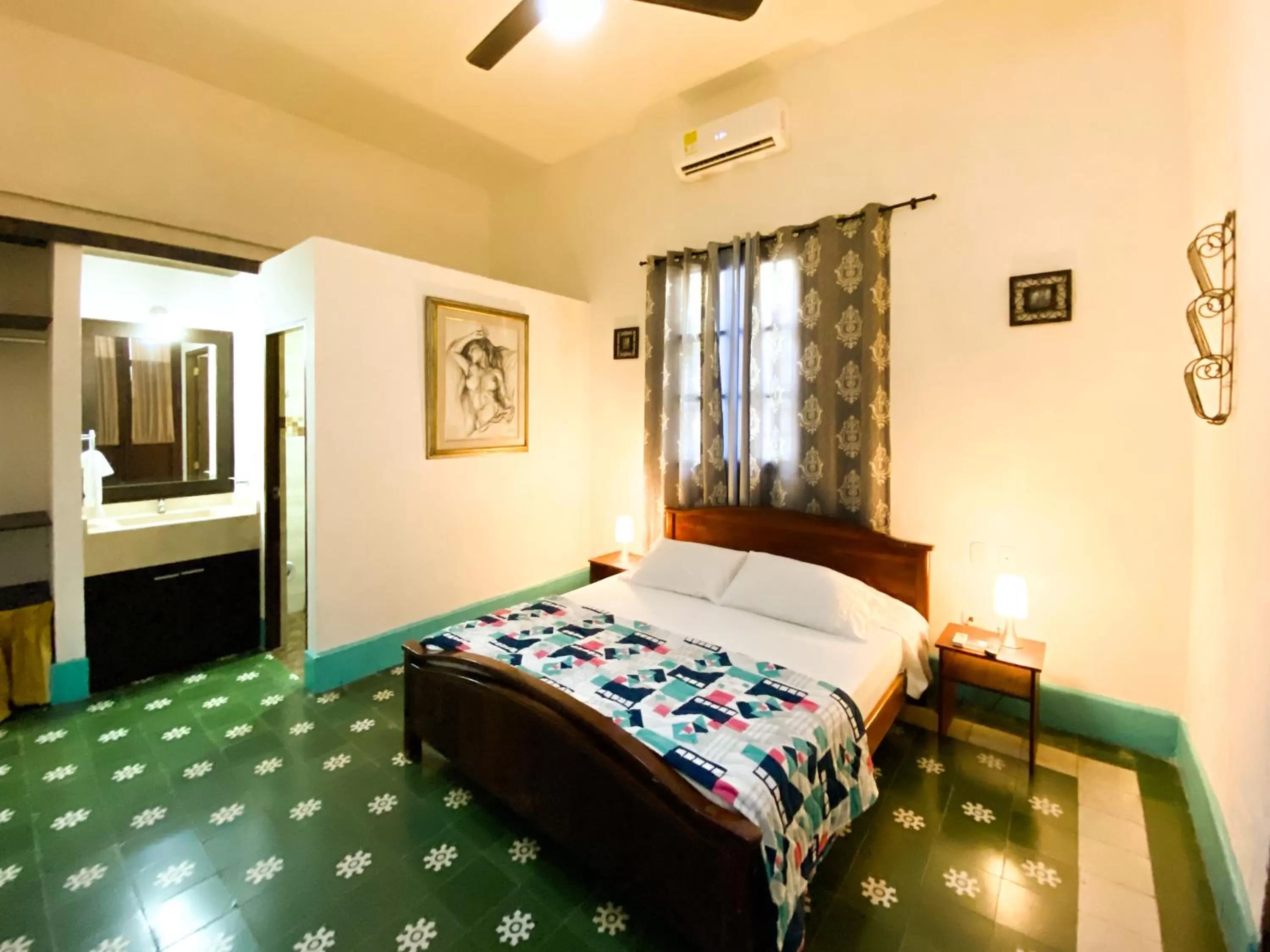 Bed in Mansion Bahia Manga