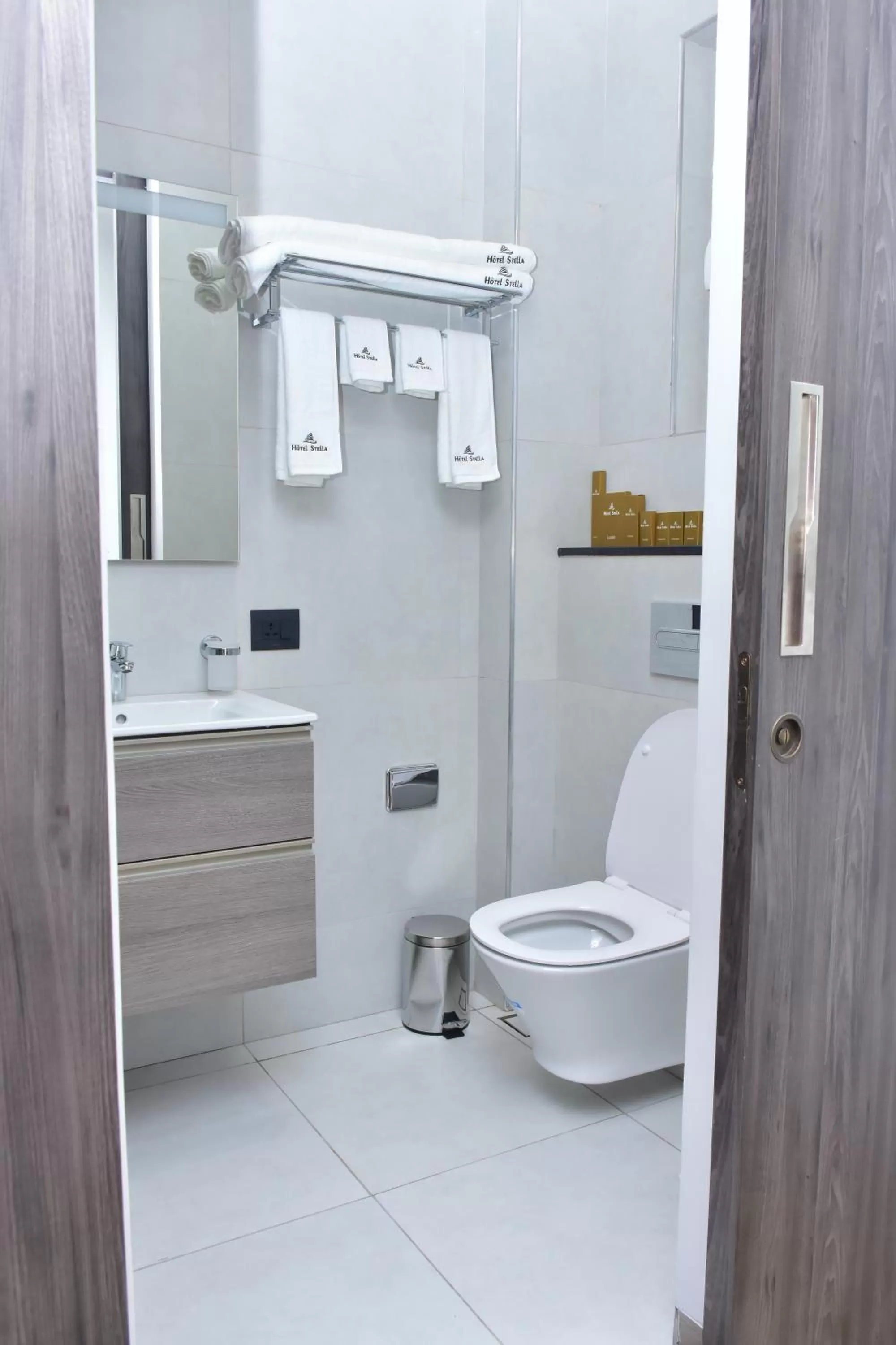 Toilet in Hotel Stella