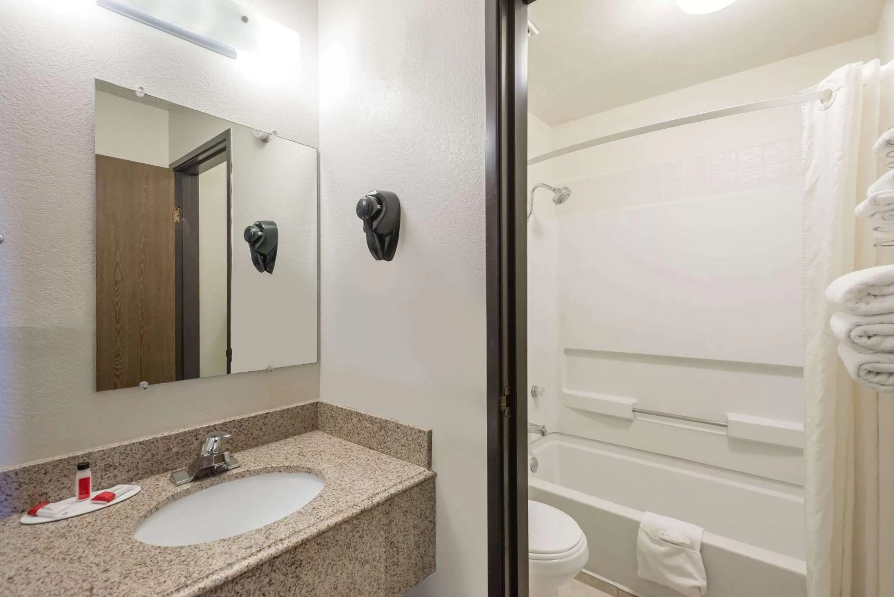 Bathroom in Super 8 by Wyndham Tucumcari
