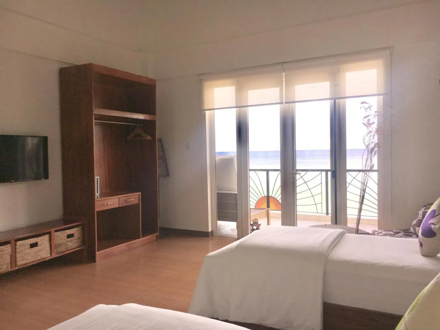 Photo of the whole room in Sunset At Aninuan Beach Resort