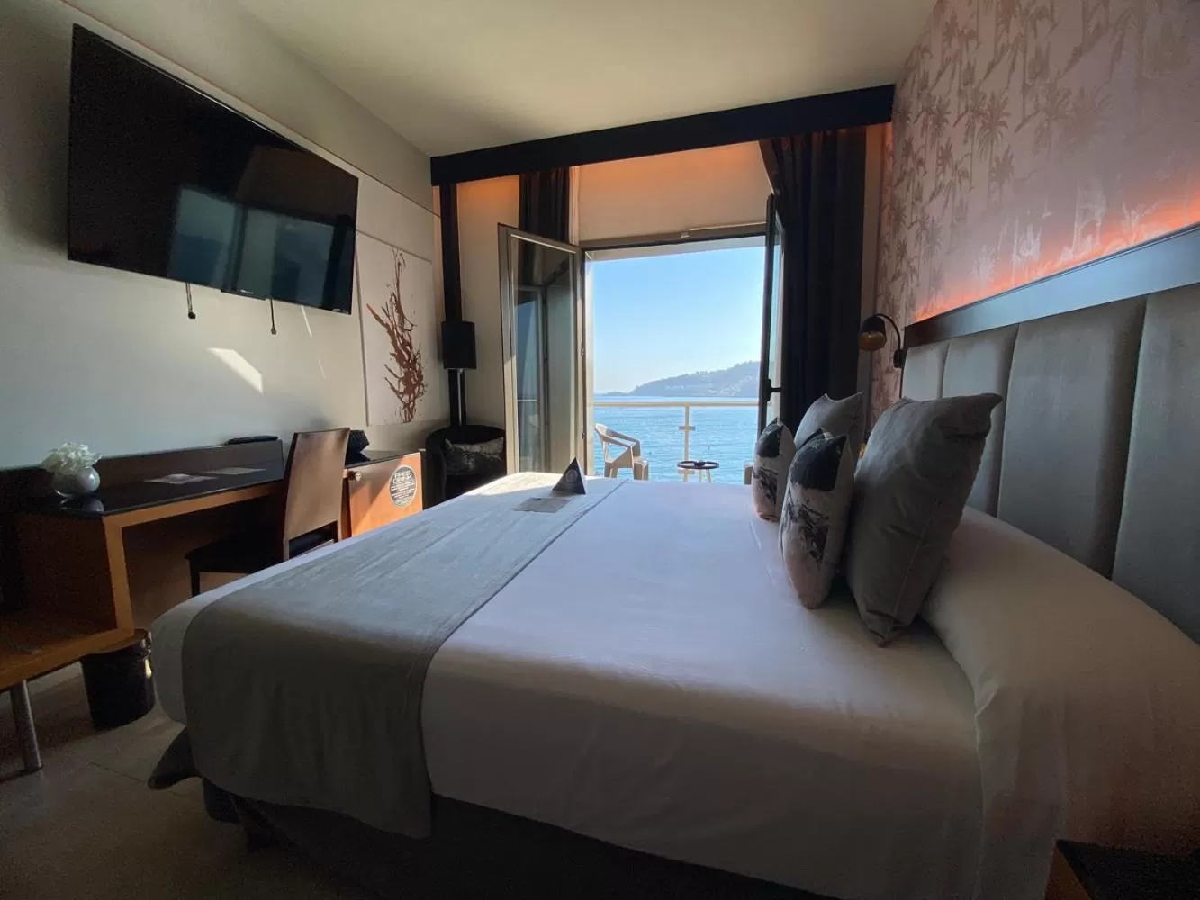 Bed in ON ALETA ROOM designed for adults