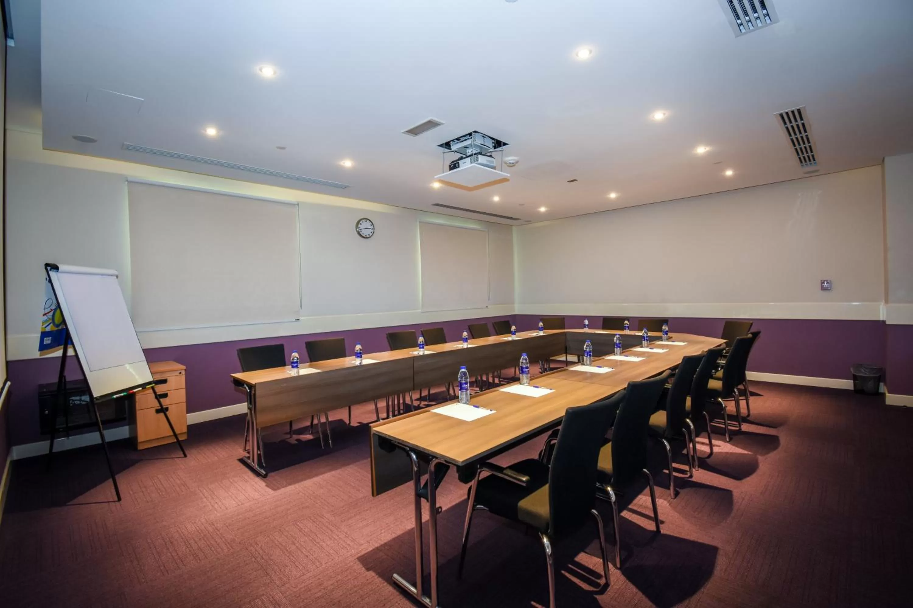 Meeting/conference room in Premier Inn Dubai Investments Park - An Emirates Group Company