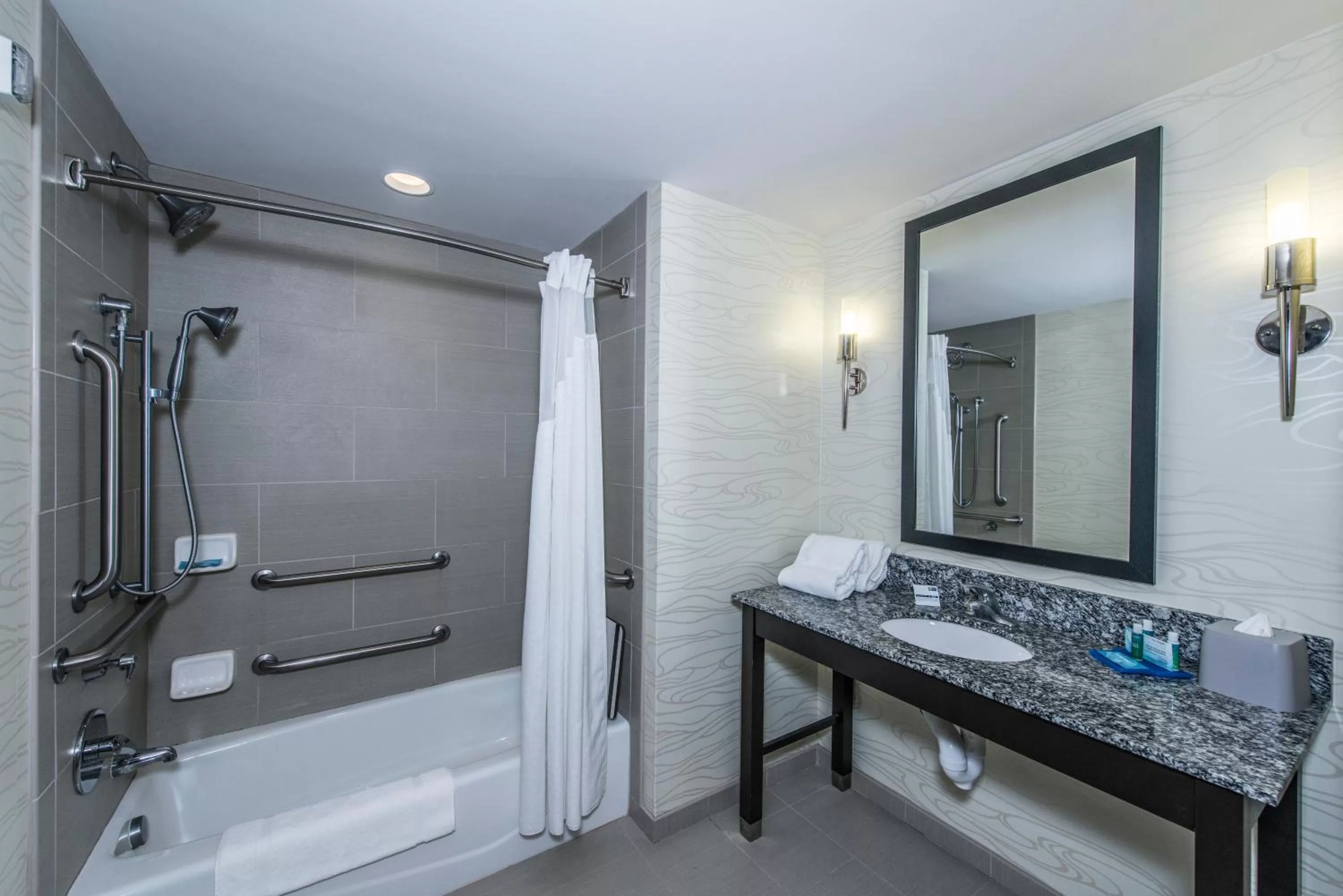 Bathroom in Holiday Inn Express & Suites Charleston Arpt-Conv Ctr Area by IHG
