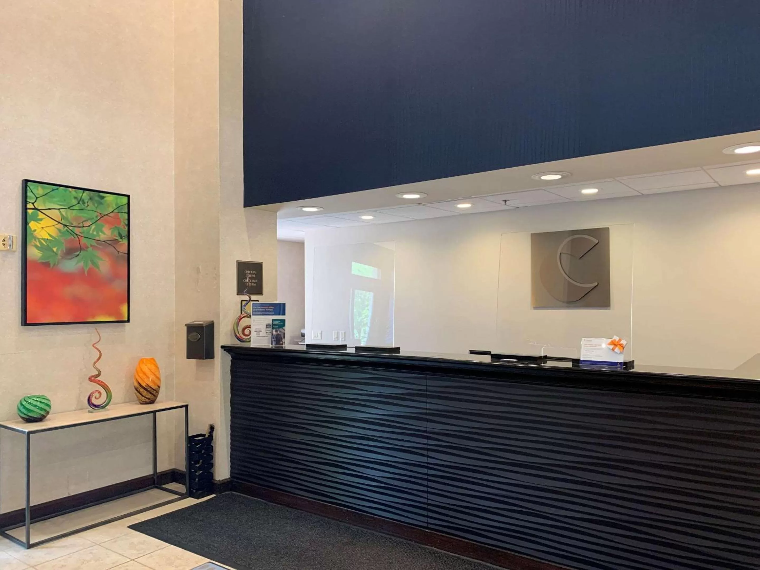 Lobby or reception in Comfort Inn Saint Paul East
