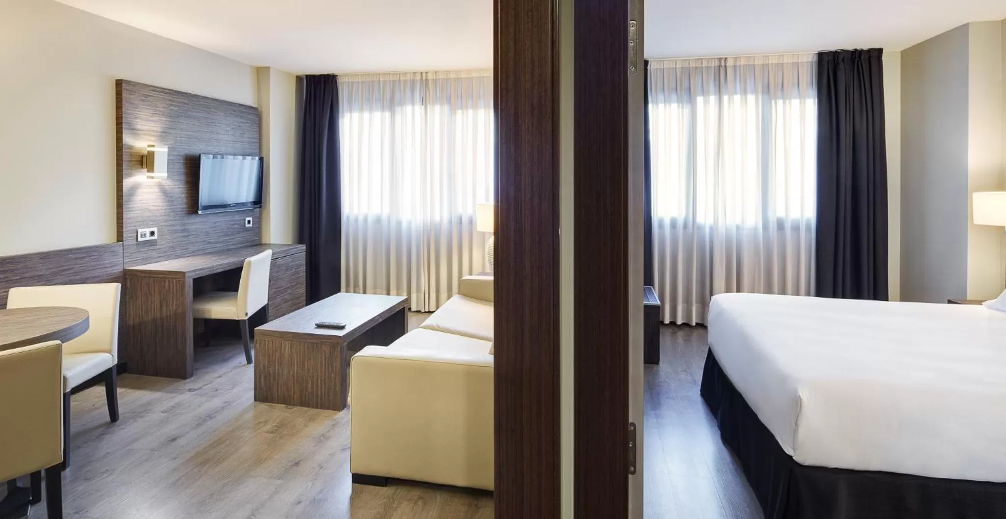 Bed in Gran Hotel Luna de Granada