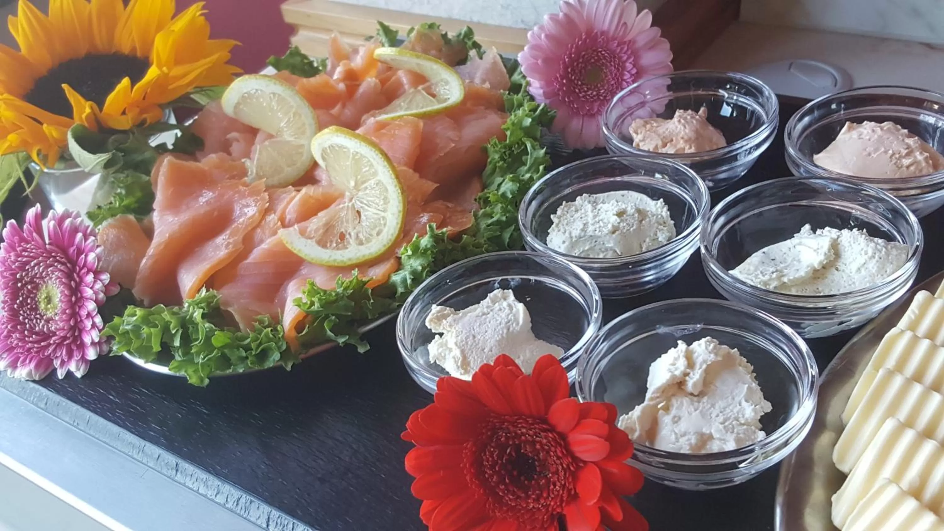 Continental breakfast in Villa & Hotel Am Park