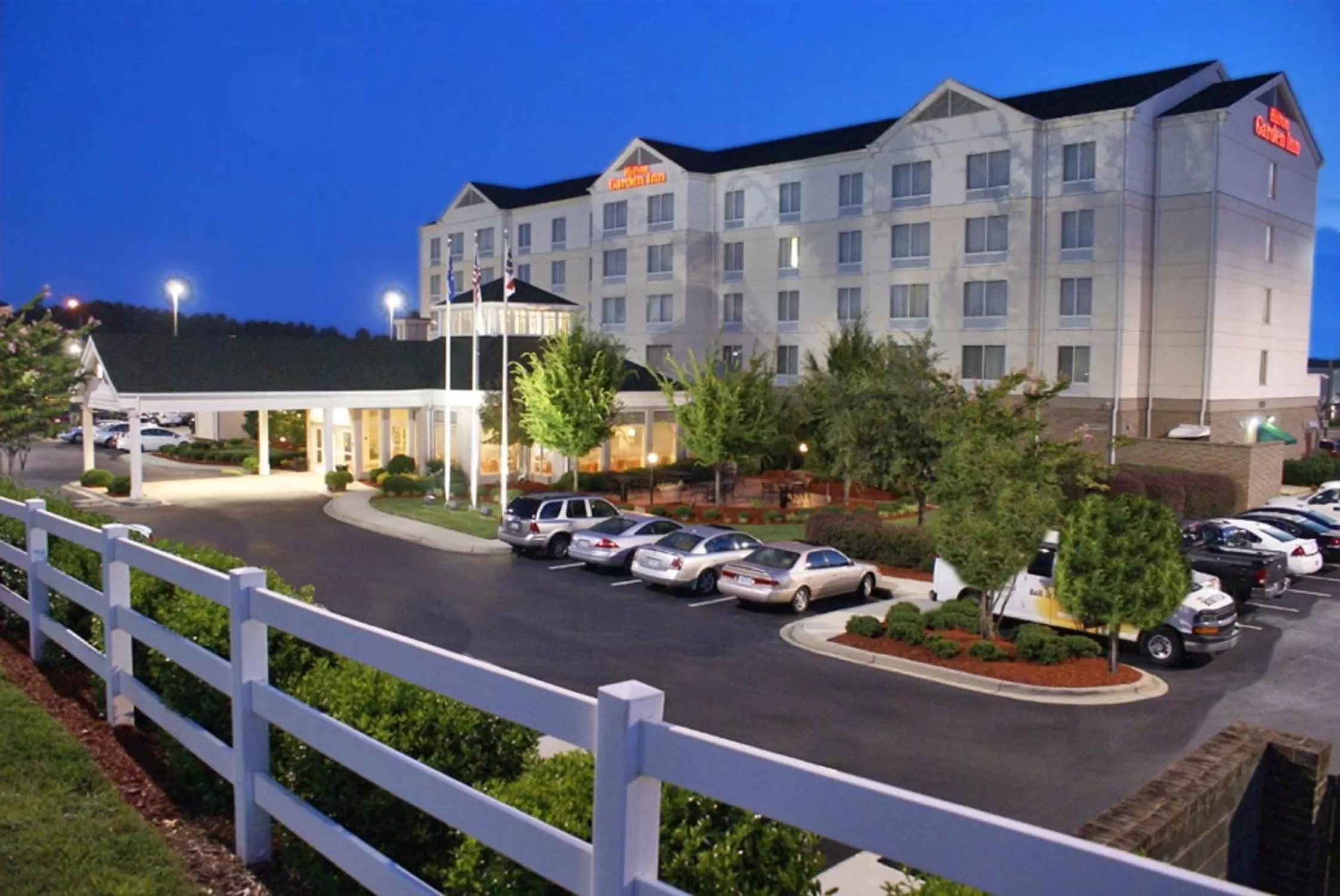 Property building in Hilton Garden Inn Charlotte North