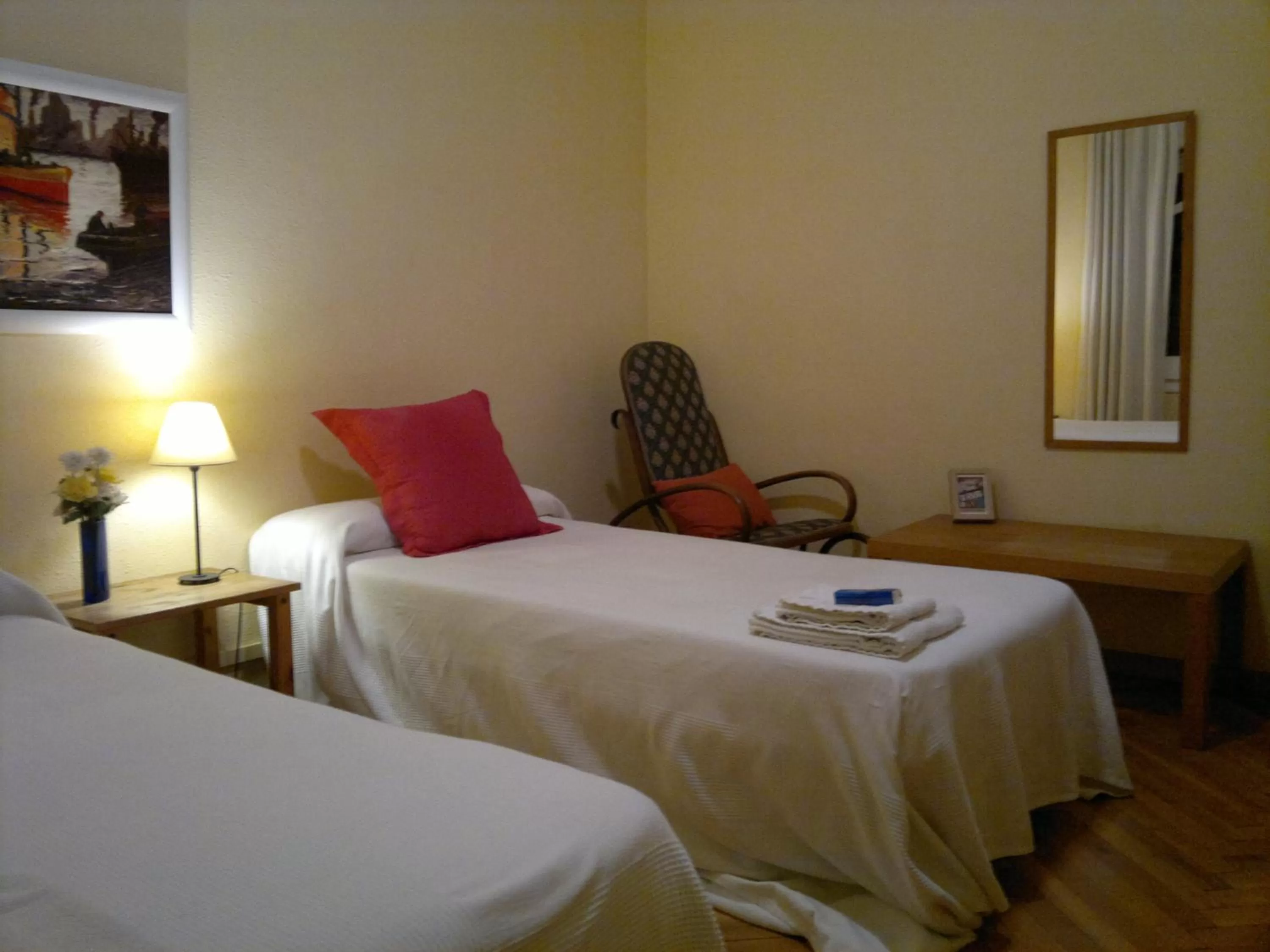 Bed in Ally's Bed&Breakfast,