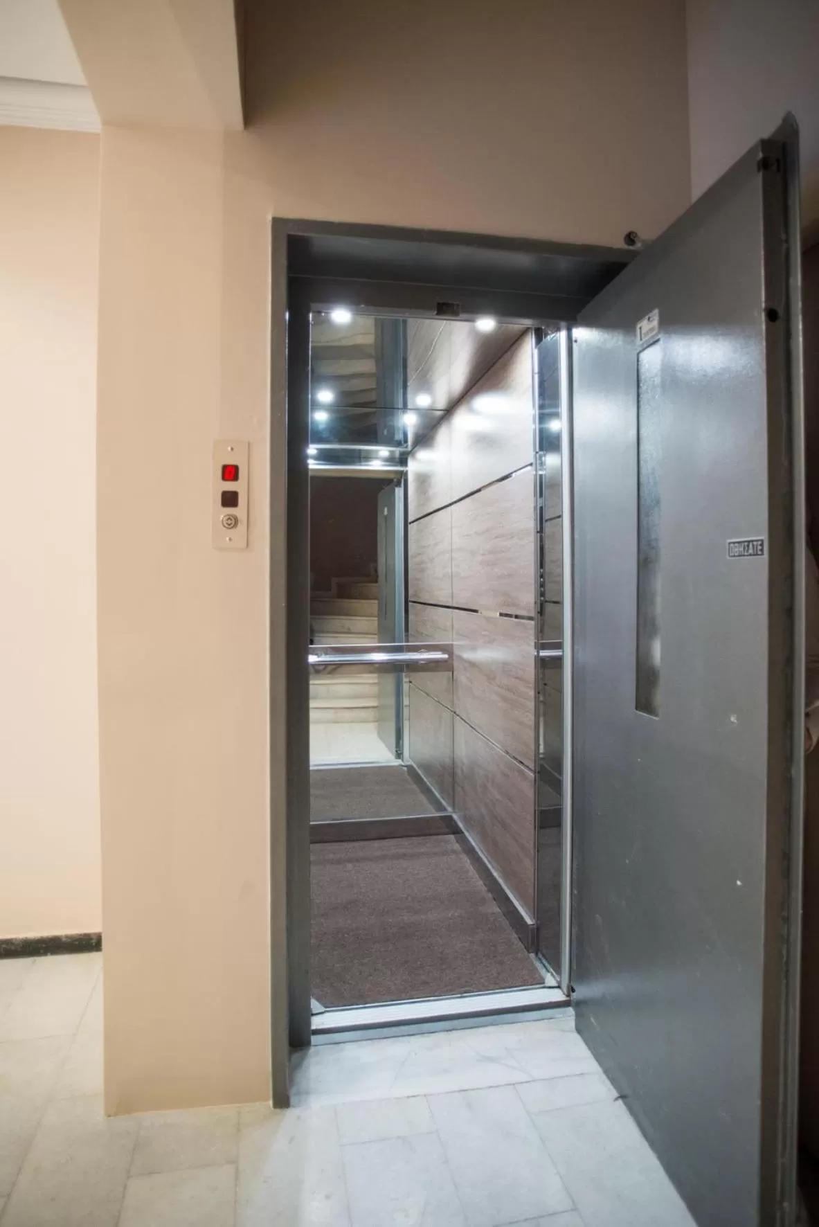 elevator, Bathroom in Athens Gem