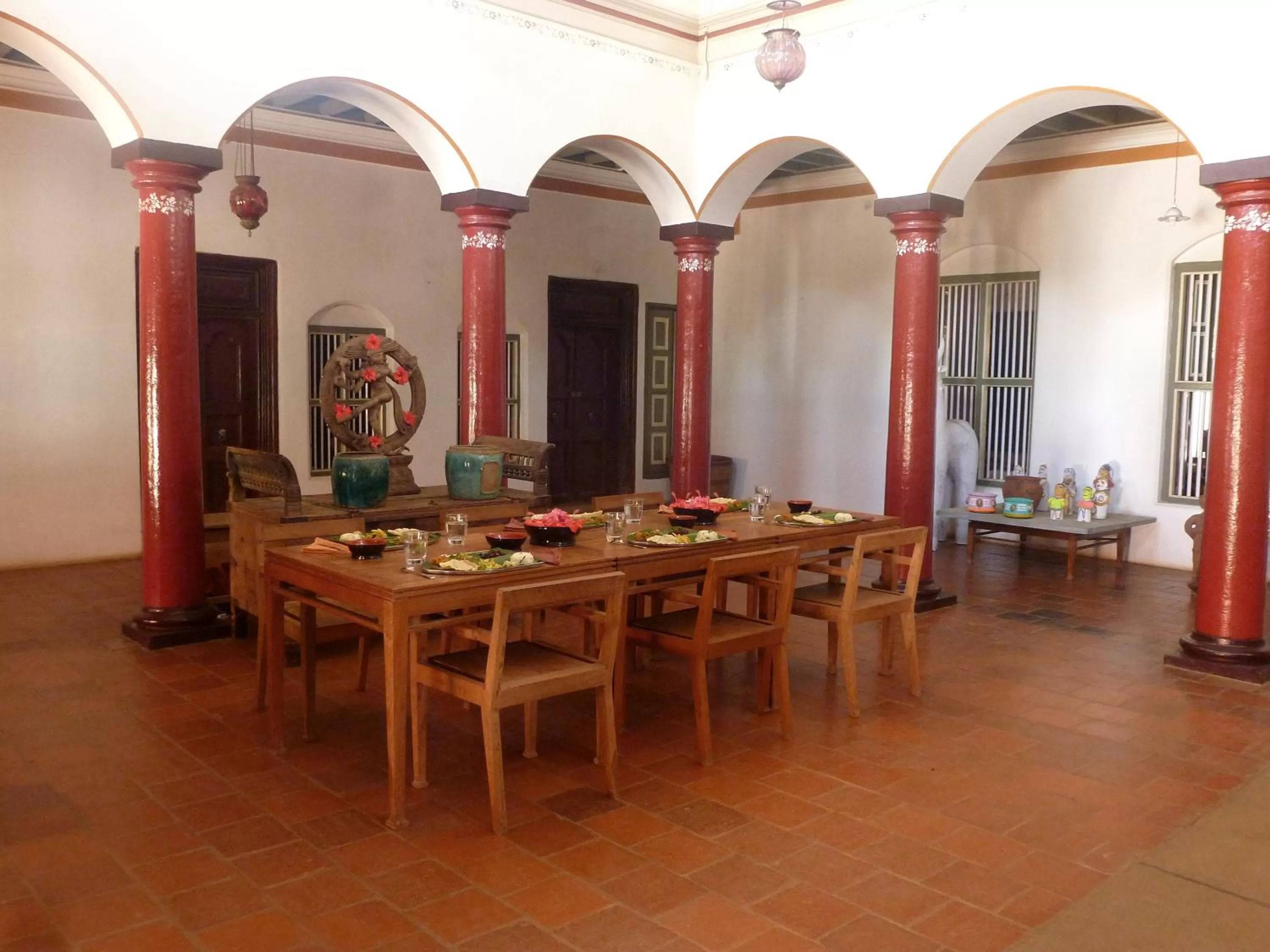 Restaurant/places to eat in Saratha Vilas Chettinad