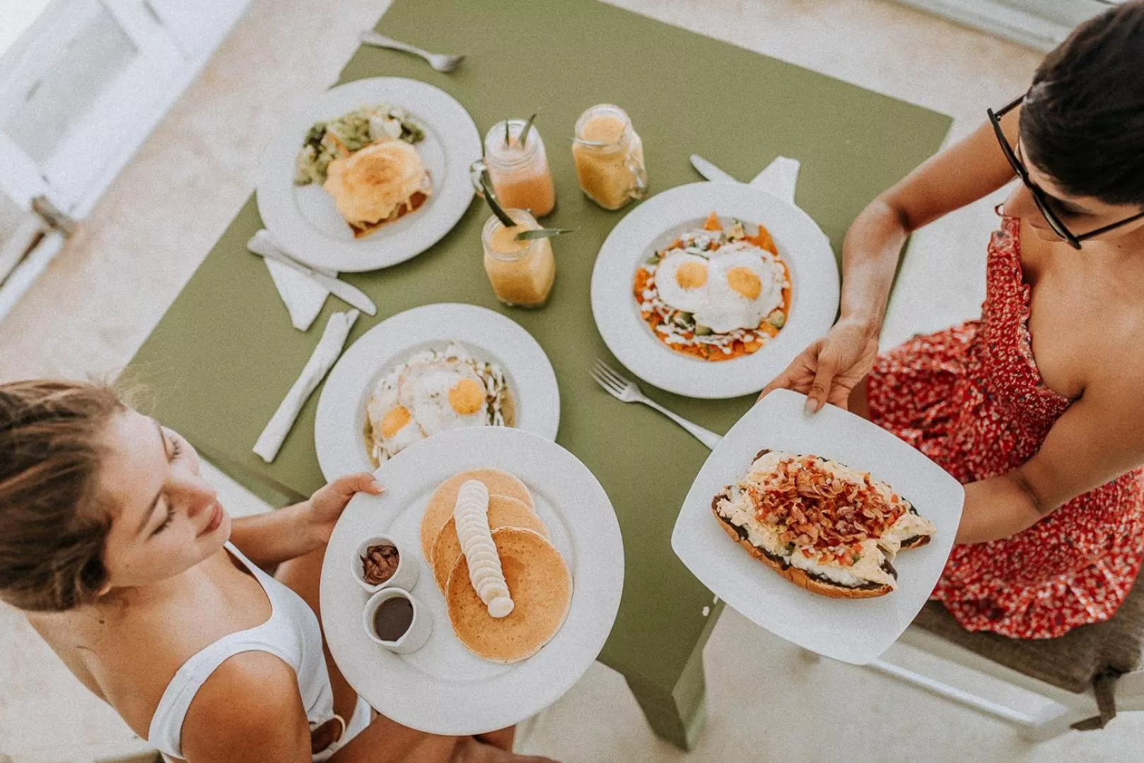 Restaurant/places to eat in Coco Unlimited