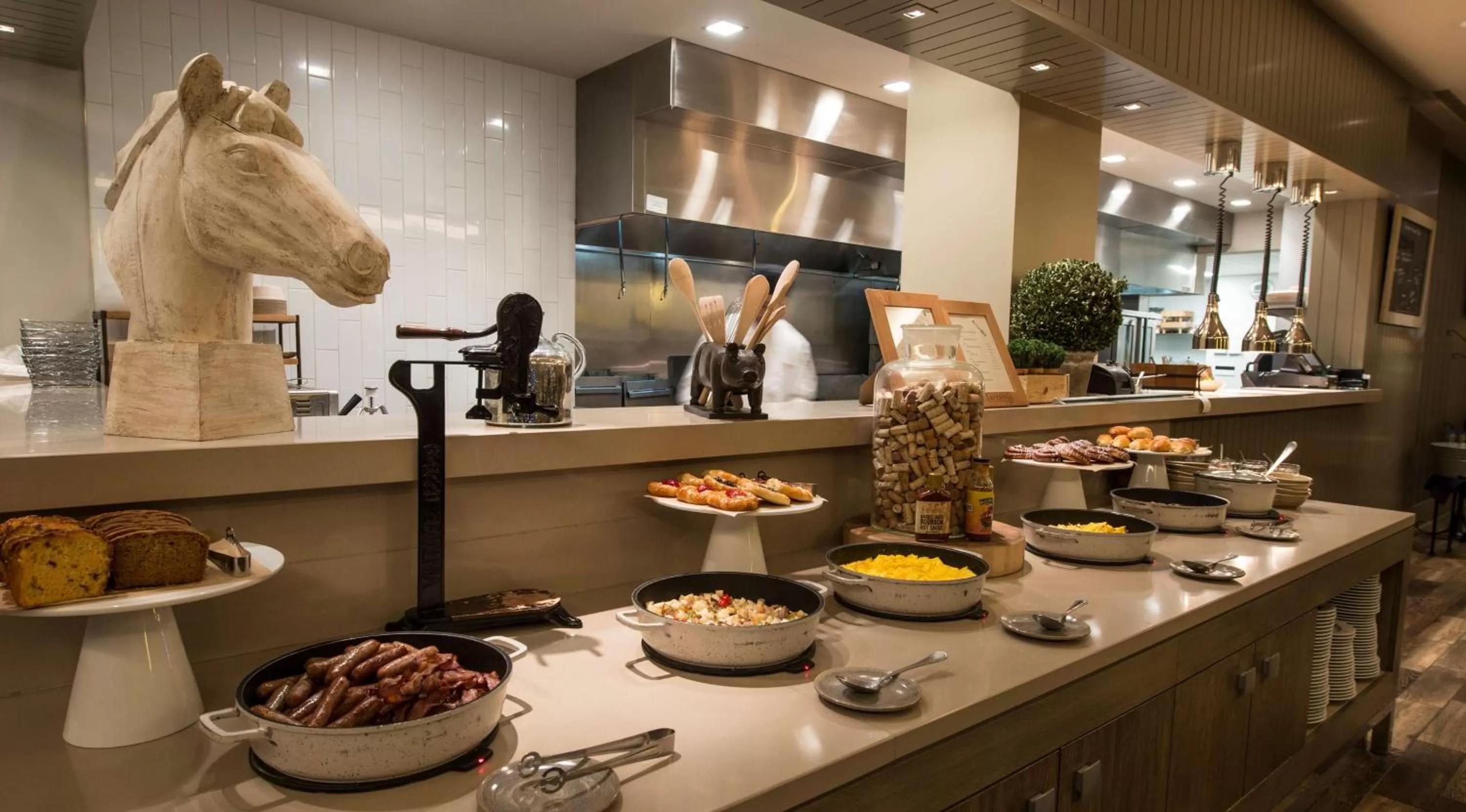 Restaurant/places to eat in Hyatt Regency Reston