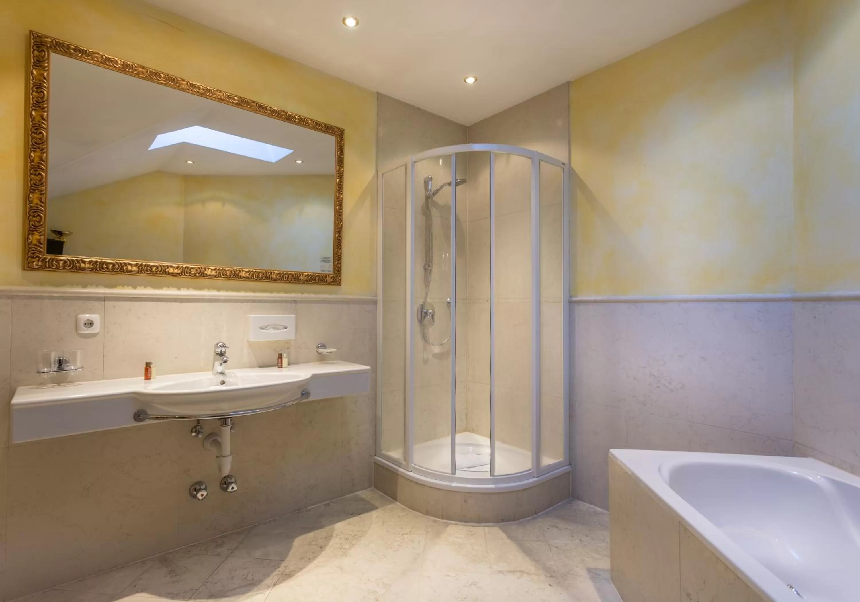 Bathroom in Gut Stiluppe - 4 Sterne Superior Good Life Hotel