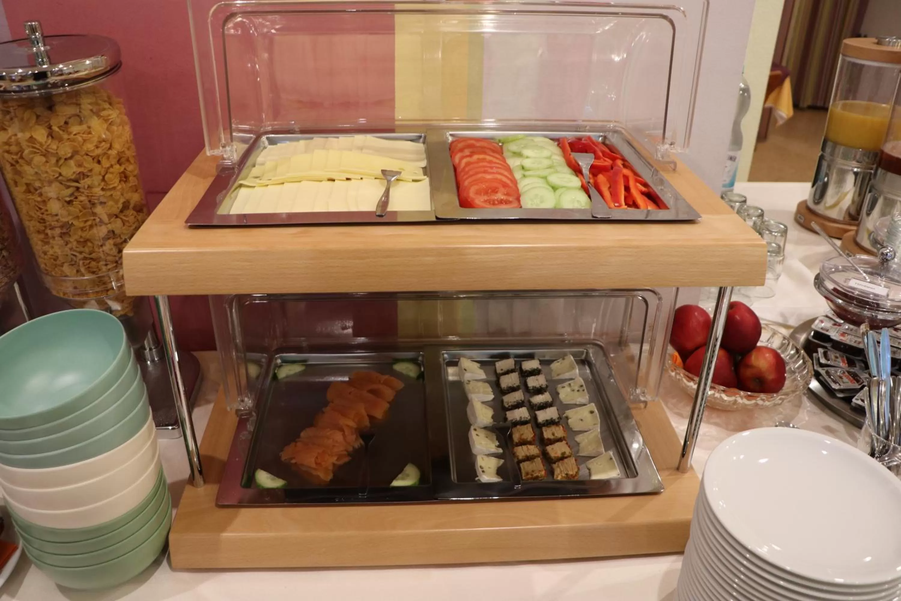 Buffet breakfast in Hotel Regina