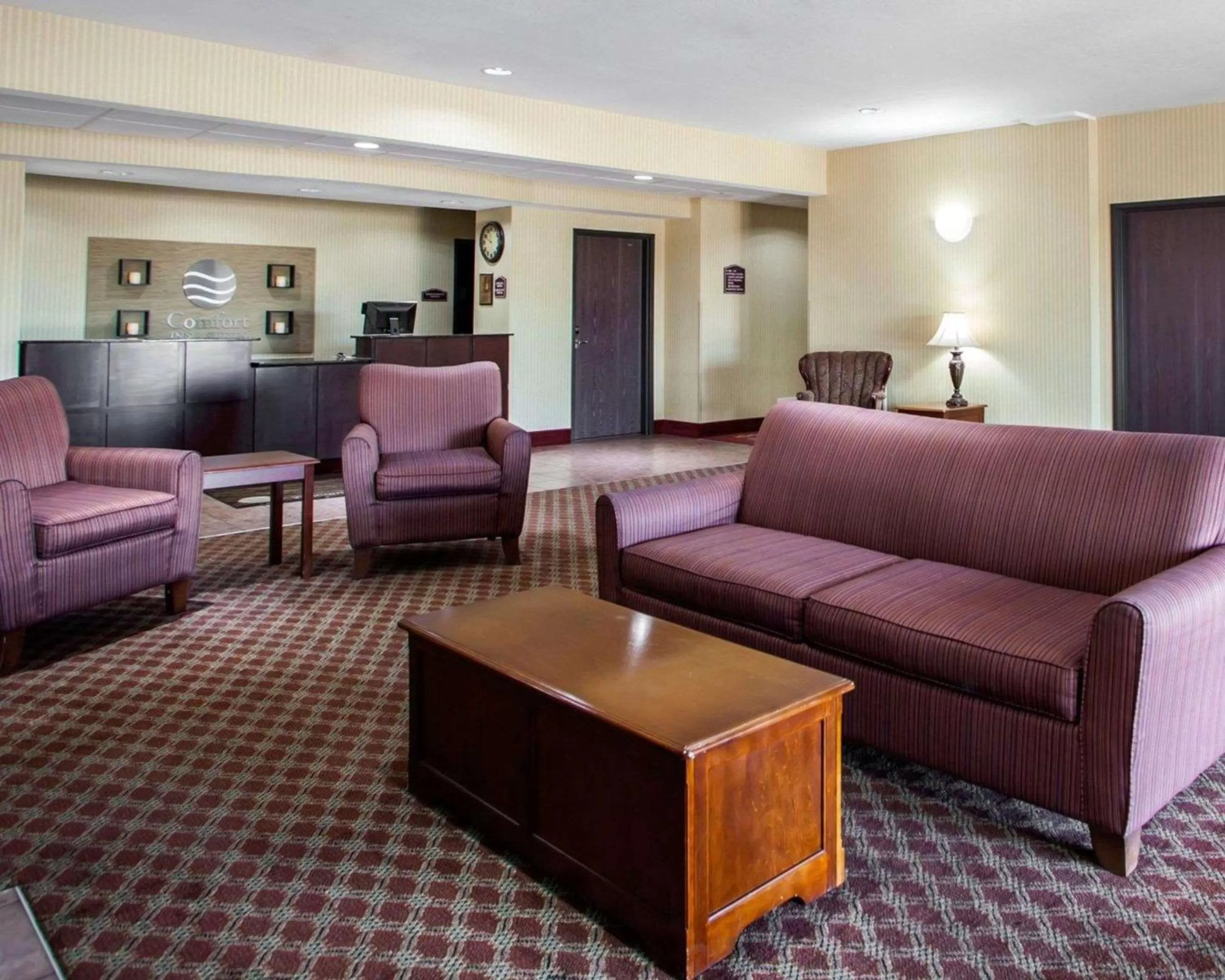 Lobby or reception in Comfort Inn & Suites Harrisonville