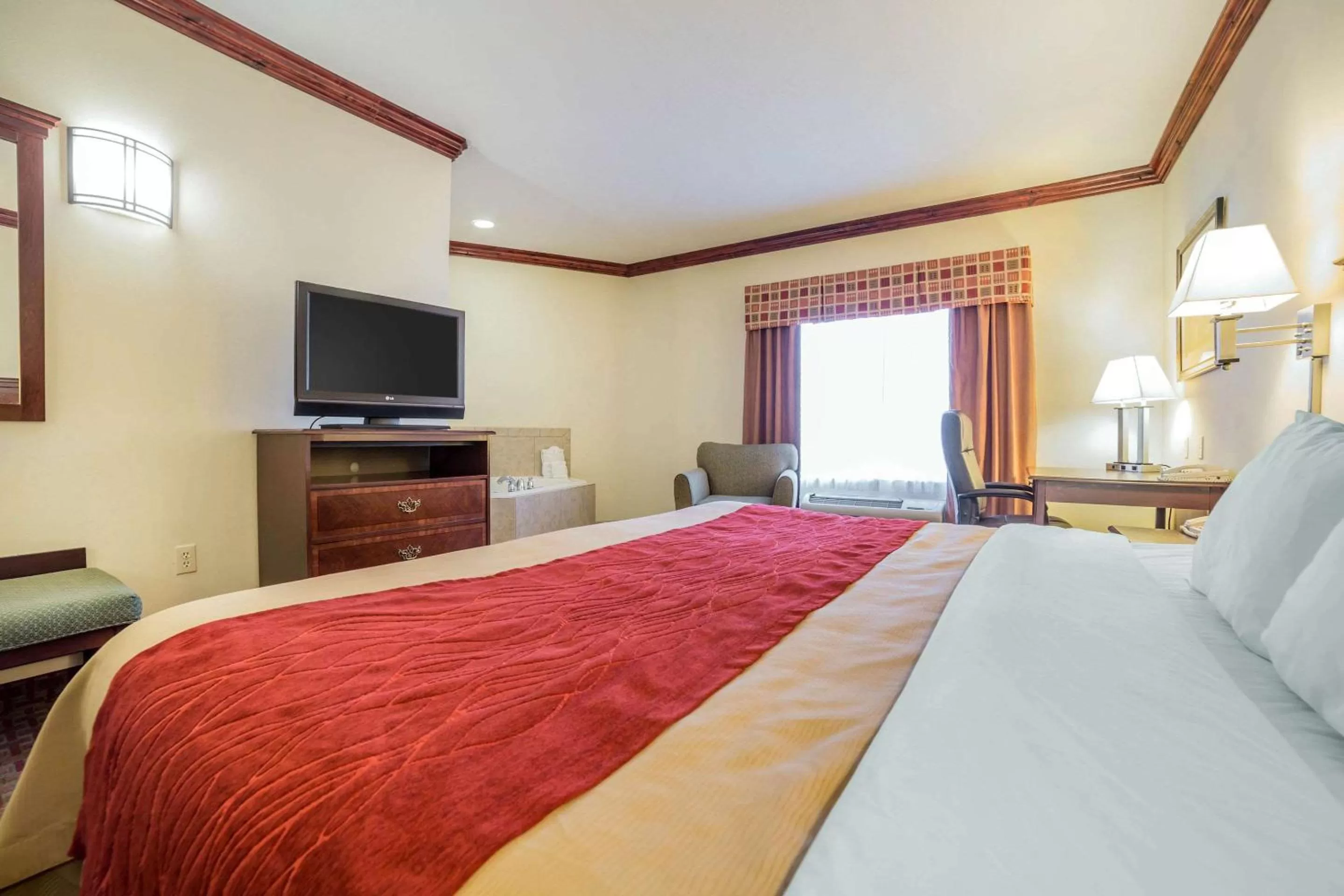 Standard King Room - Non-Smoking  in Comfort Inn & Suites Rock Springs-Green River