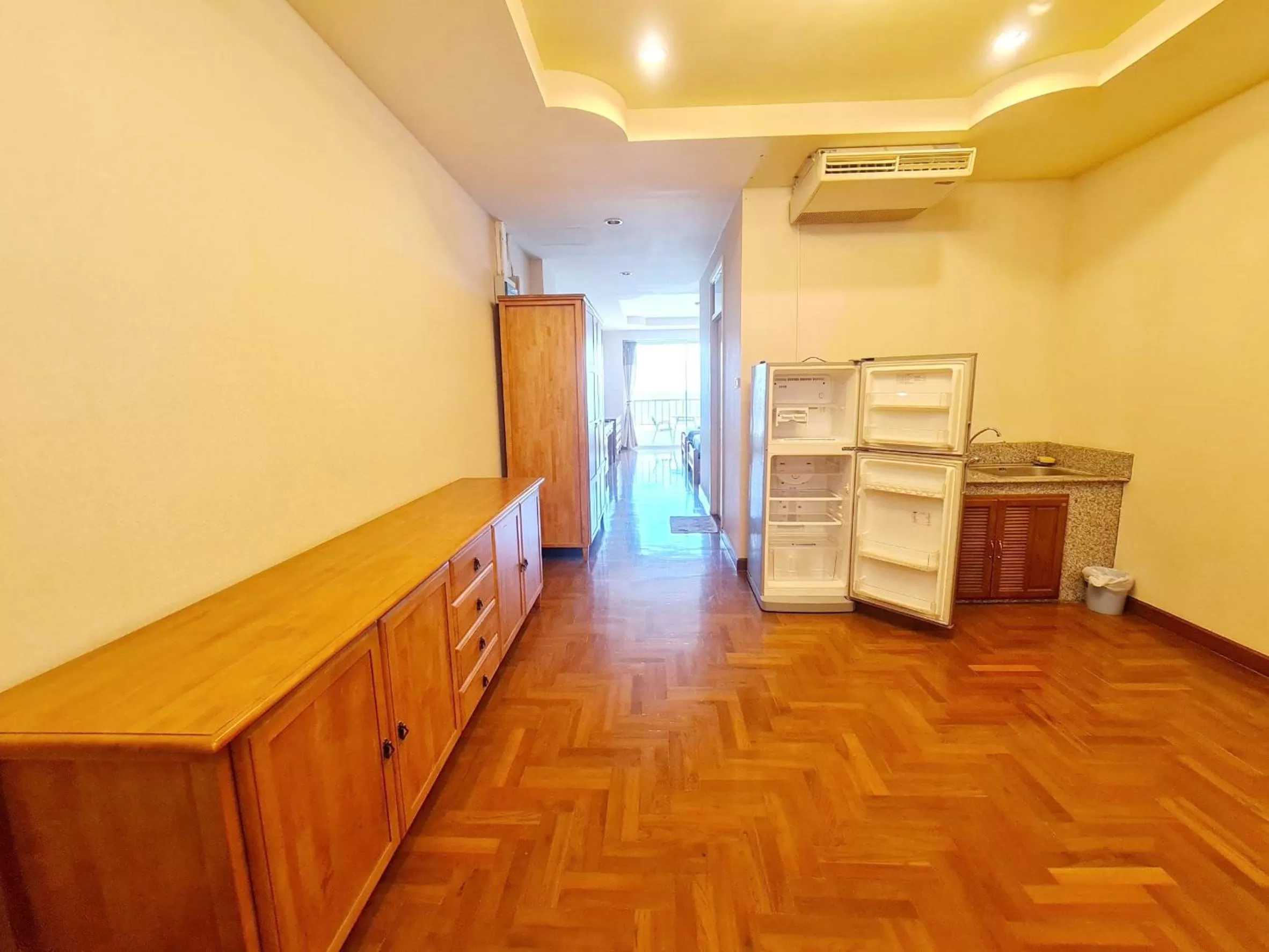 Property building in โรงแรม ชาโตว์วิสต้า