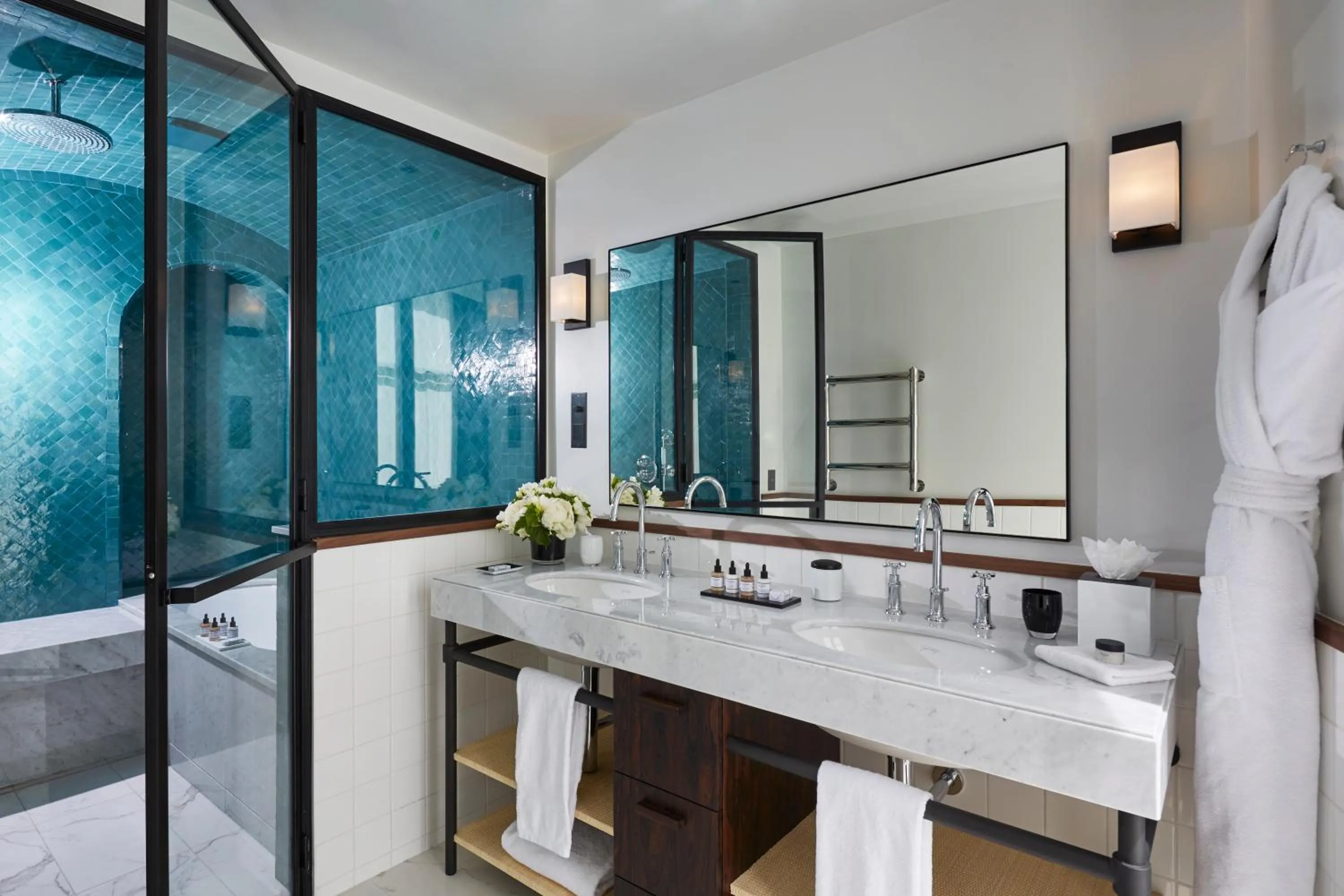 Bathroom in Le Roch Hotel & Spa