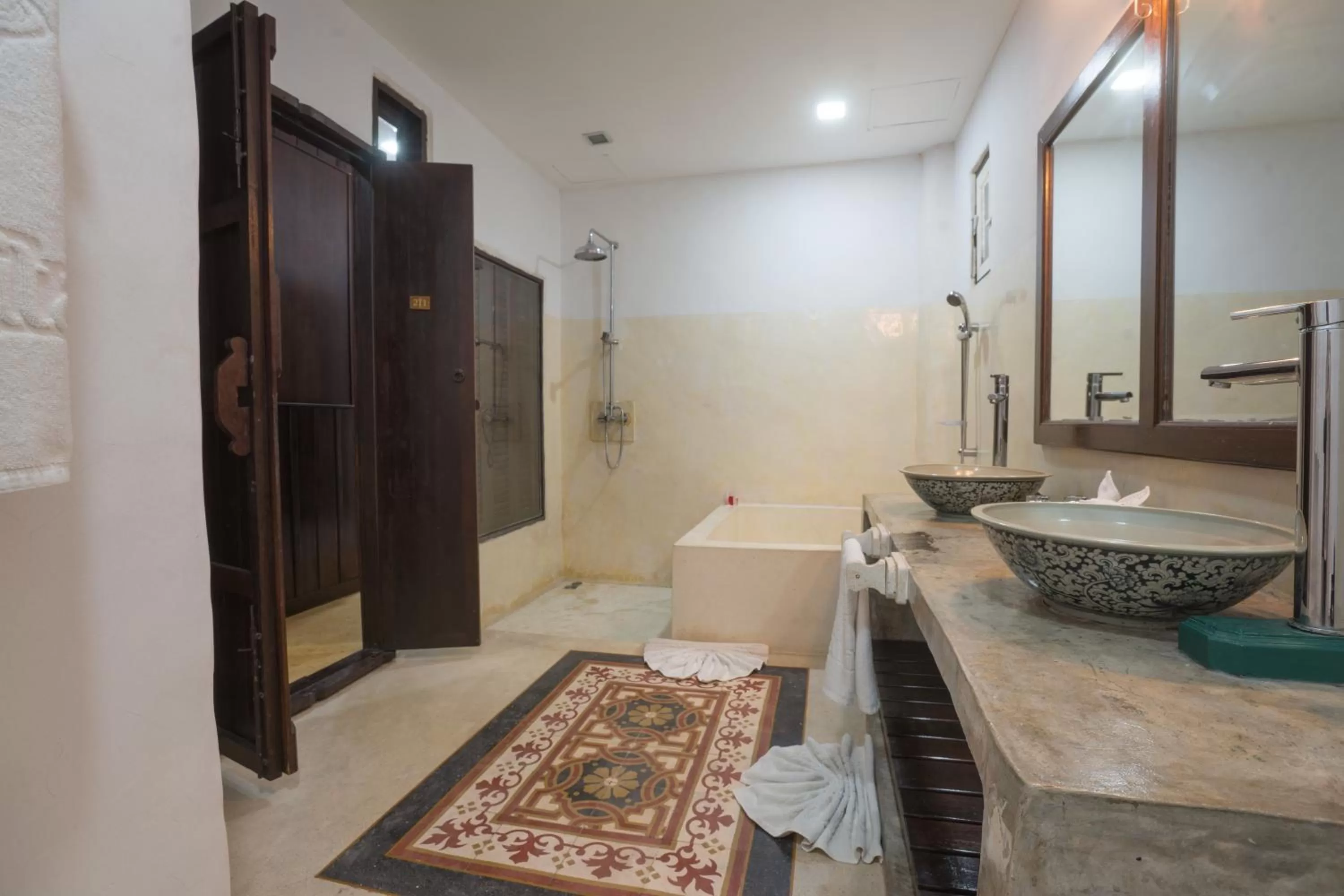 Bathroom in Cheva Gallery Boutique Hotel