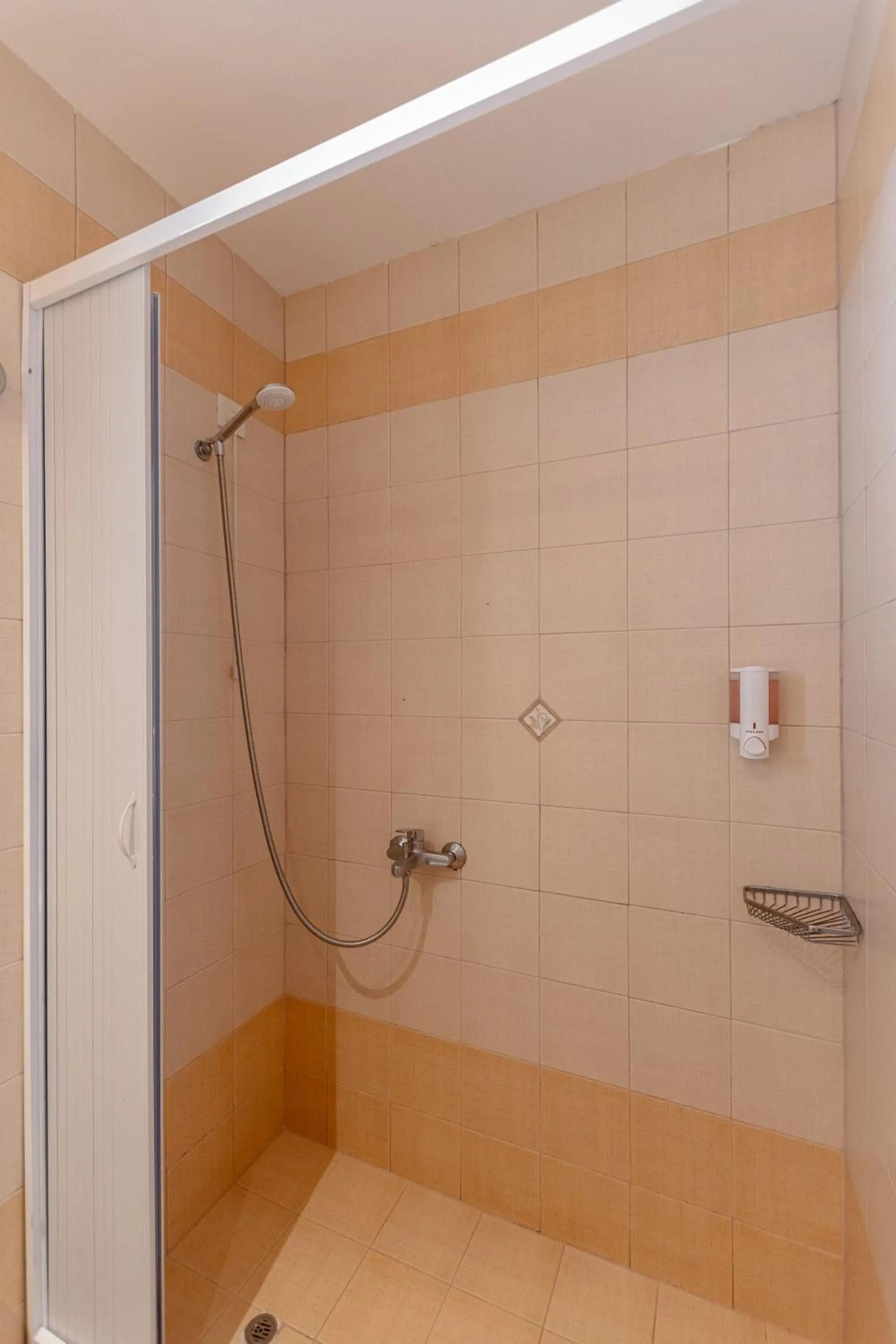 Shower in Naxos Resort Beach Hotel