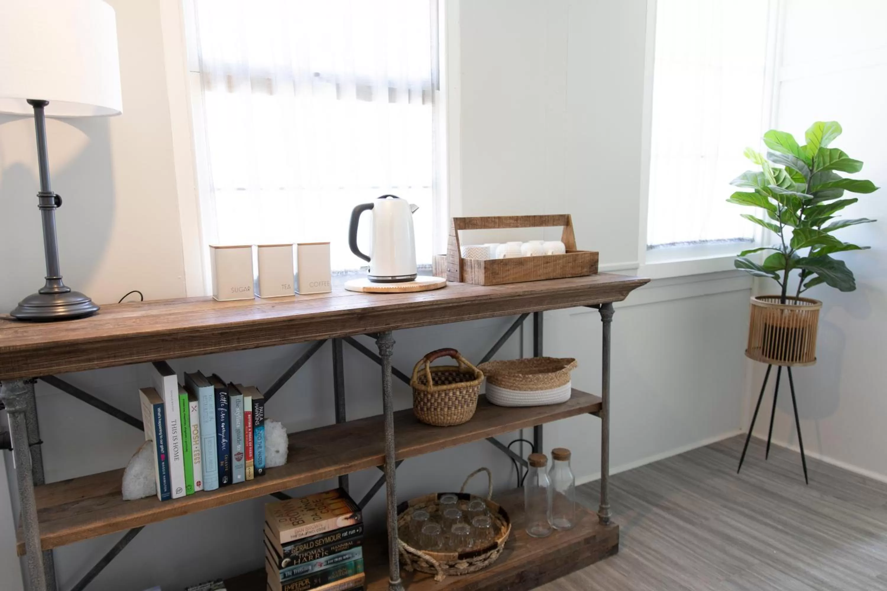 Communal kitchen in Robertson Public House and Kitchen