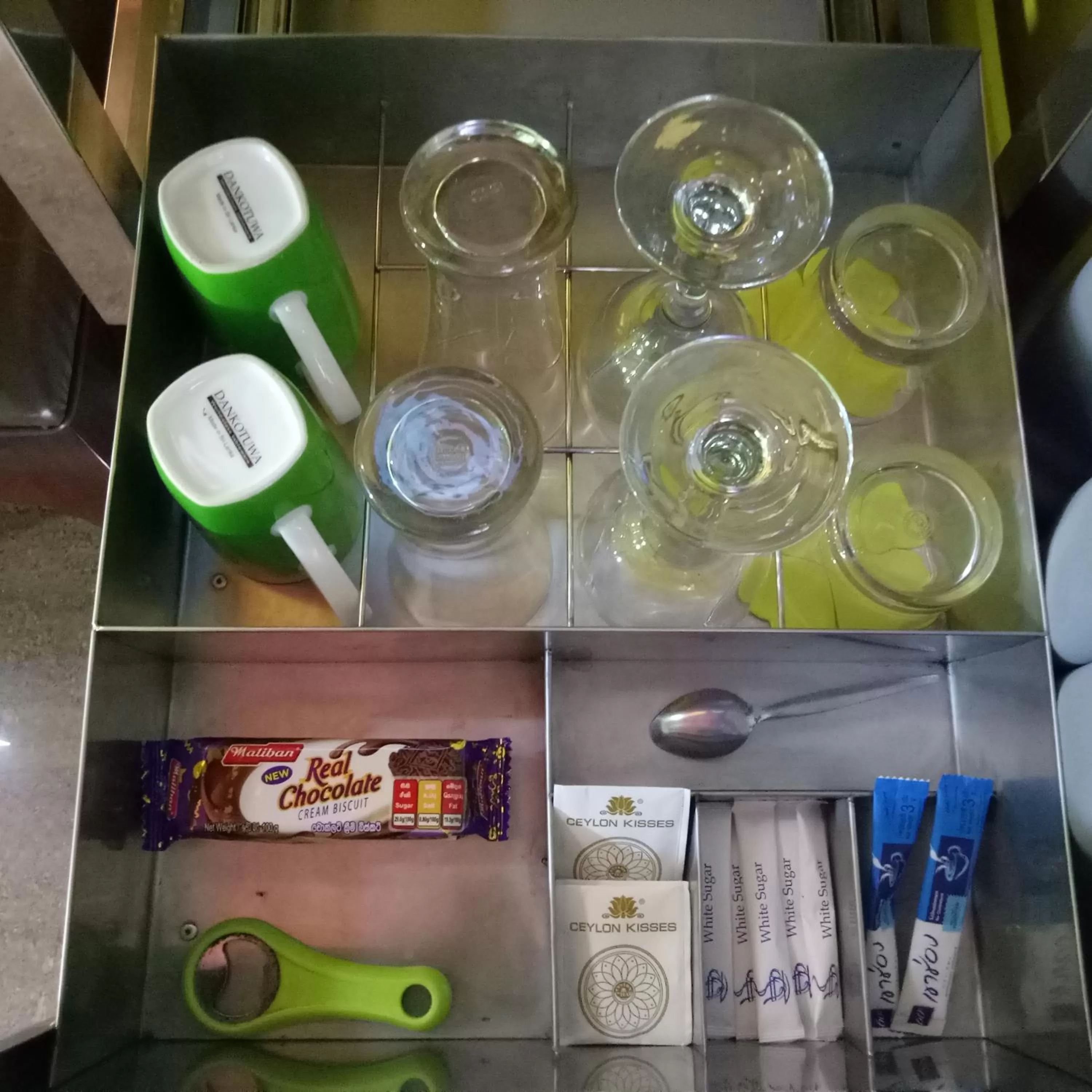 Coffee/tea facilities in Palms Villa