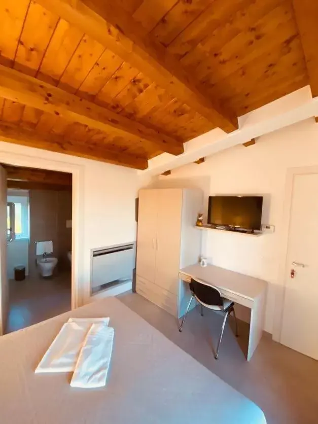 Double or Twin Room with Terrace in Tana del Riccio Double or Twin Room with Terrace in Tana del Riccio