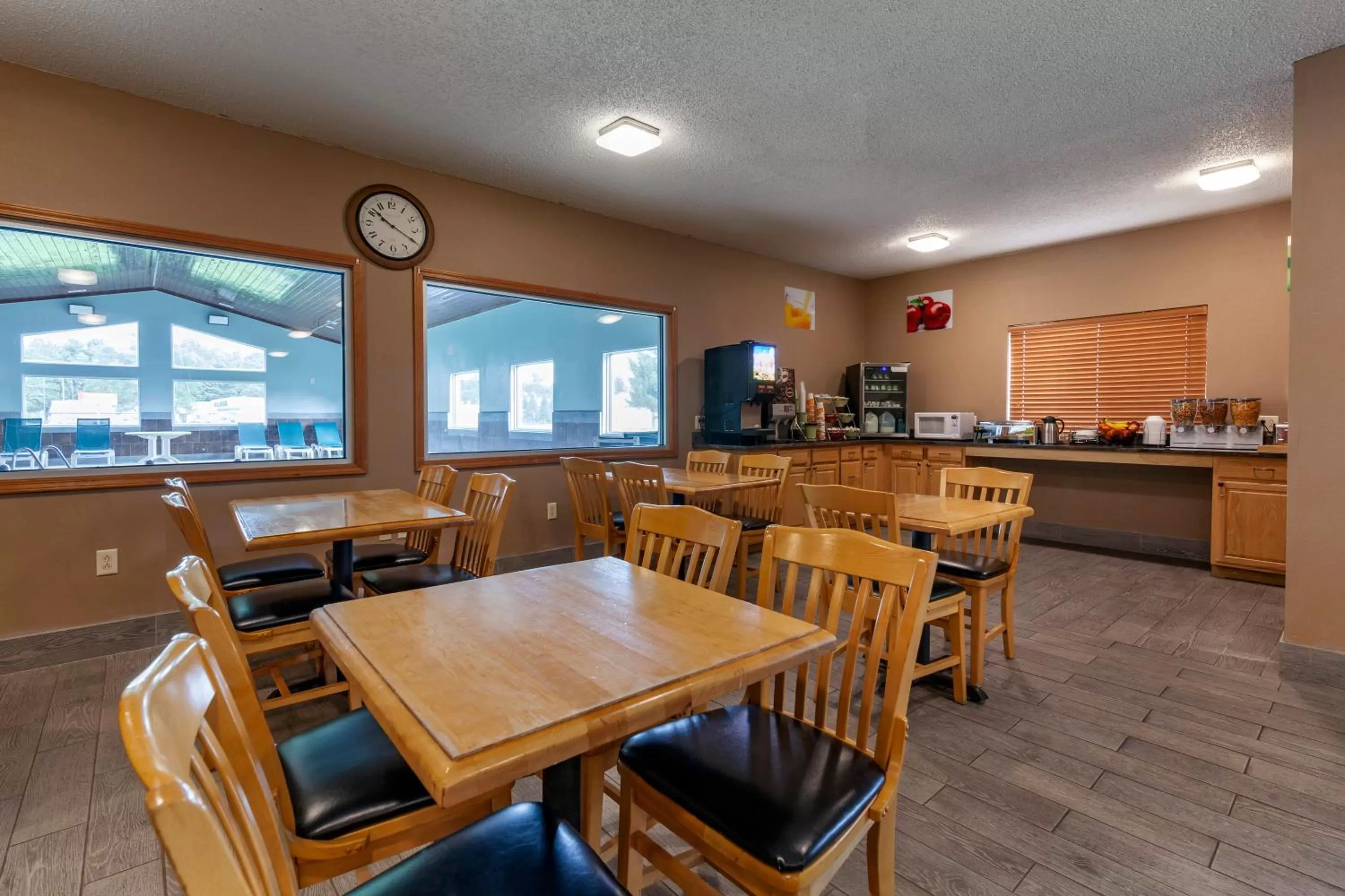 Breakfast in Quality Inn Redgranite