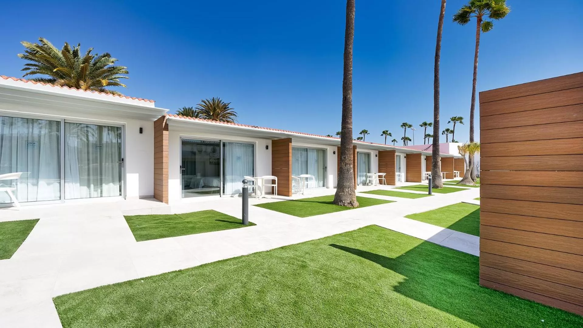 Garden in Sanom Beach Resort Only Adults