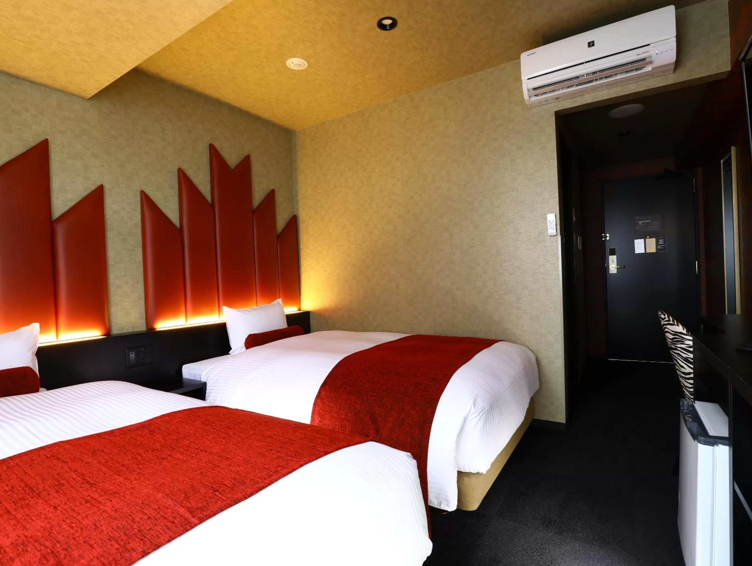 Bed in Hotel Wing International Select Osaka Umeda