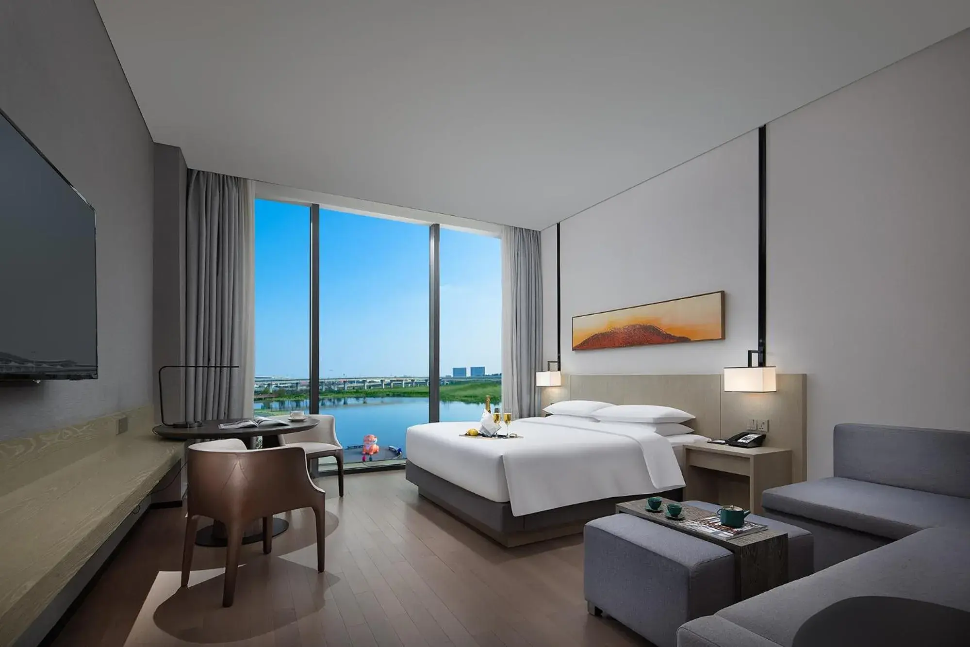 King Room with Sofa Bed and Lake View in Hyatt Place Changsha Airport King Room with Sofa Bed and Lake View in Hyatt Place Changsha Airport