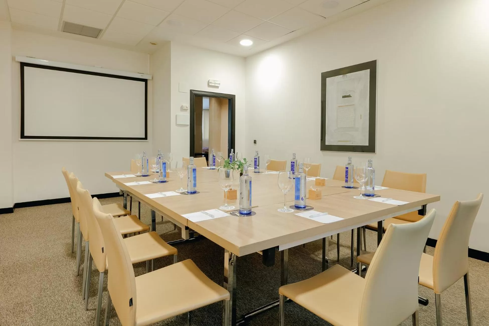 Meeting/conference room in Abba Euskalduna Hotel