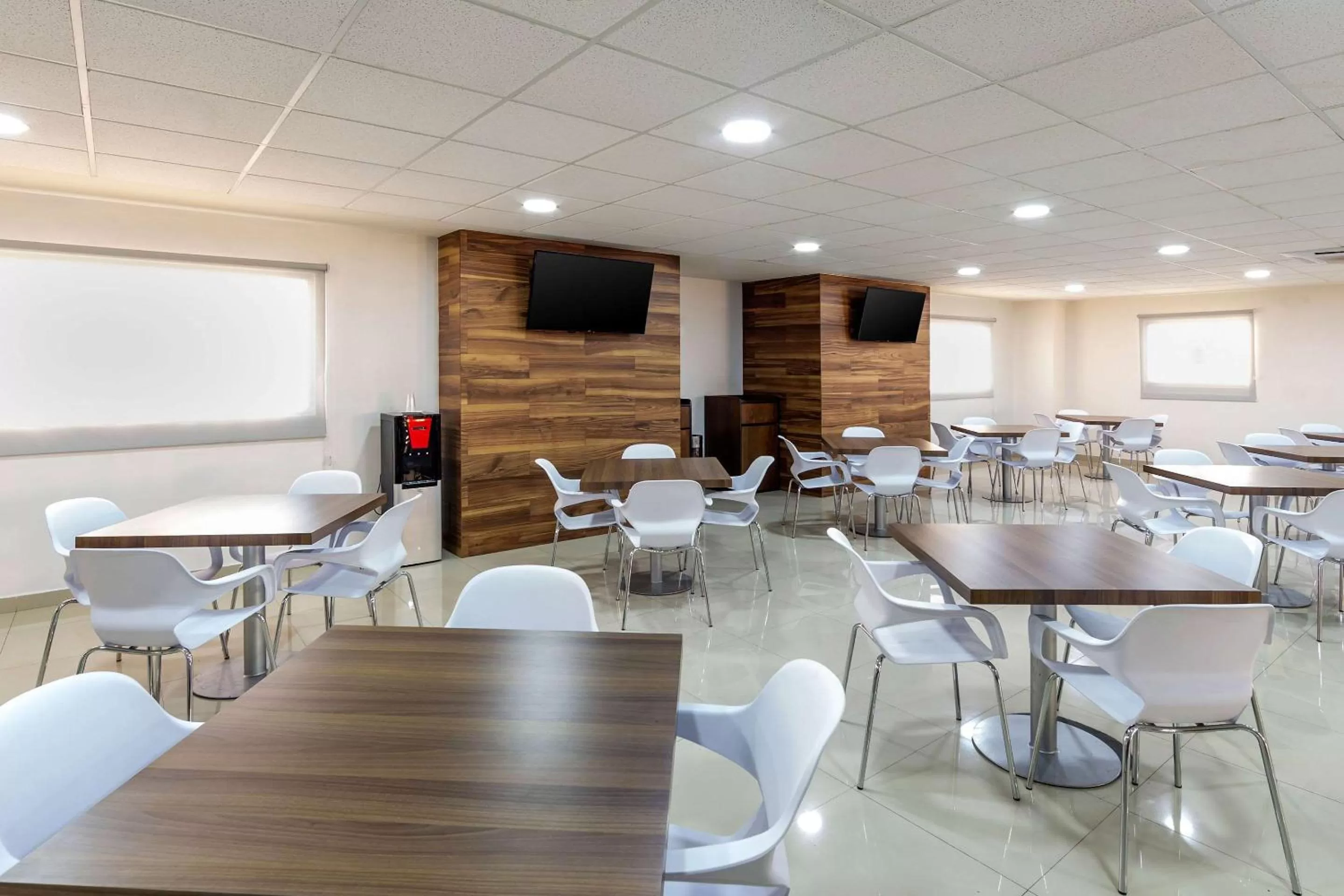 Restaurant/places to eat in Sleep Inn Mexicali