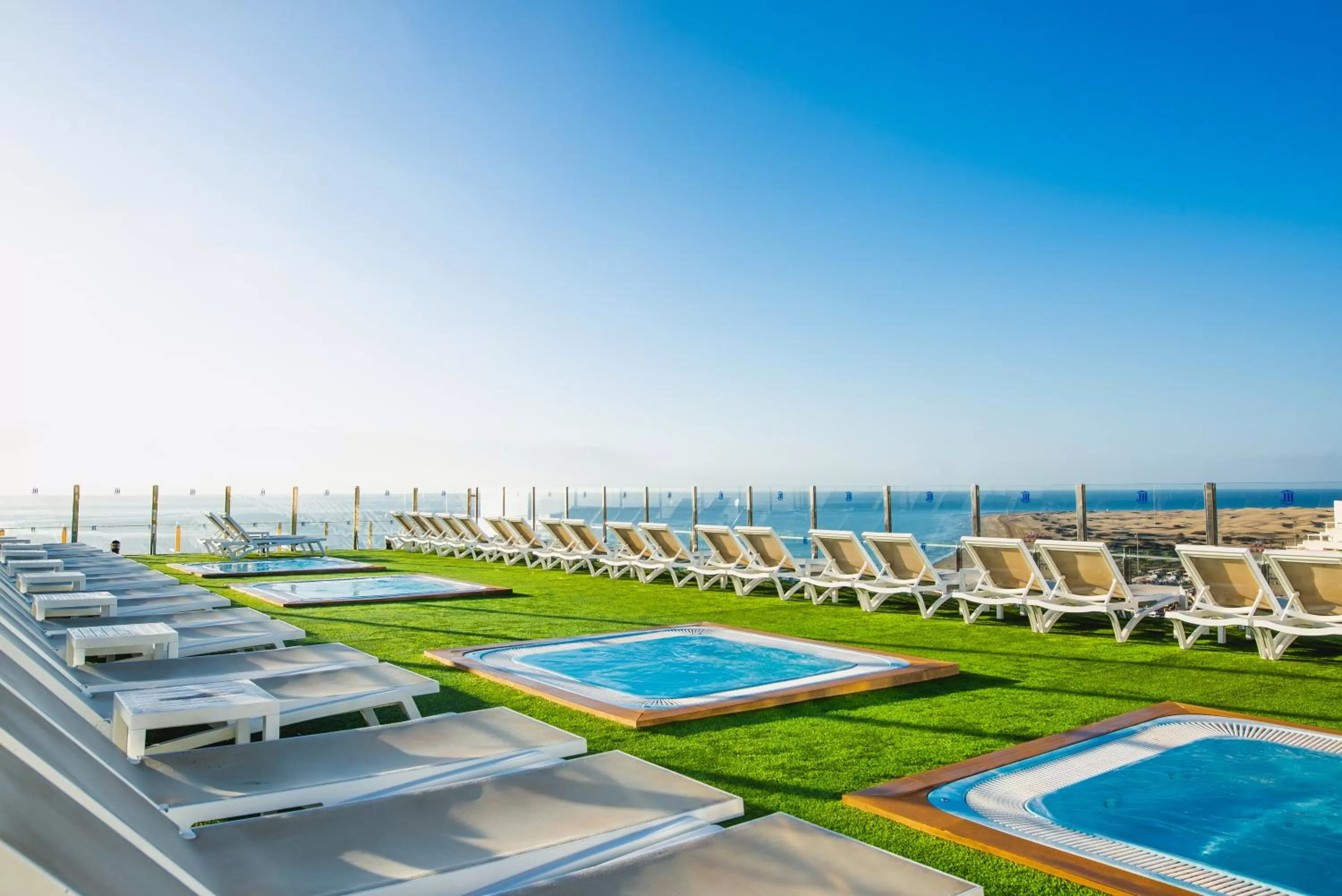 Solarium in HL Suitehotel Playa del Inglés - Adults Only