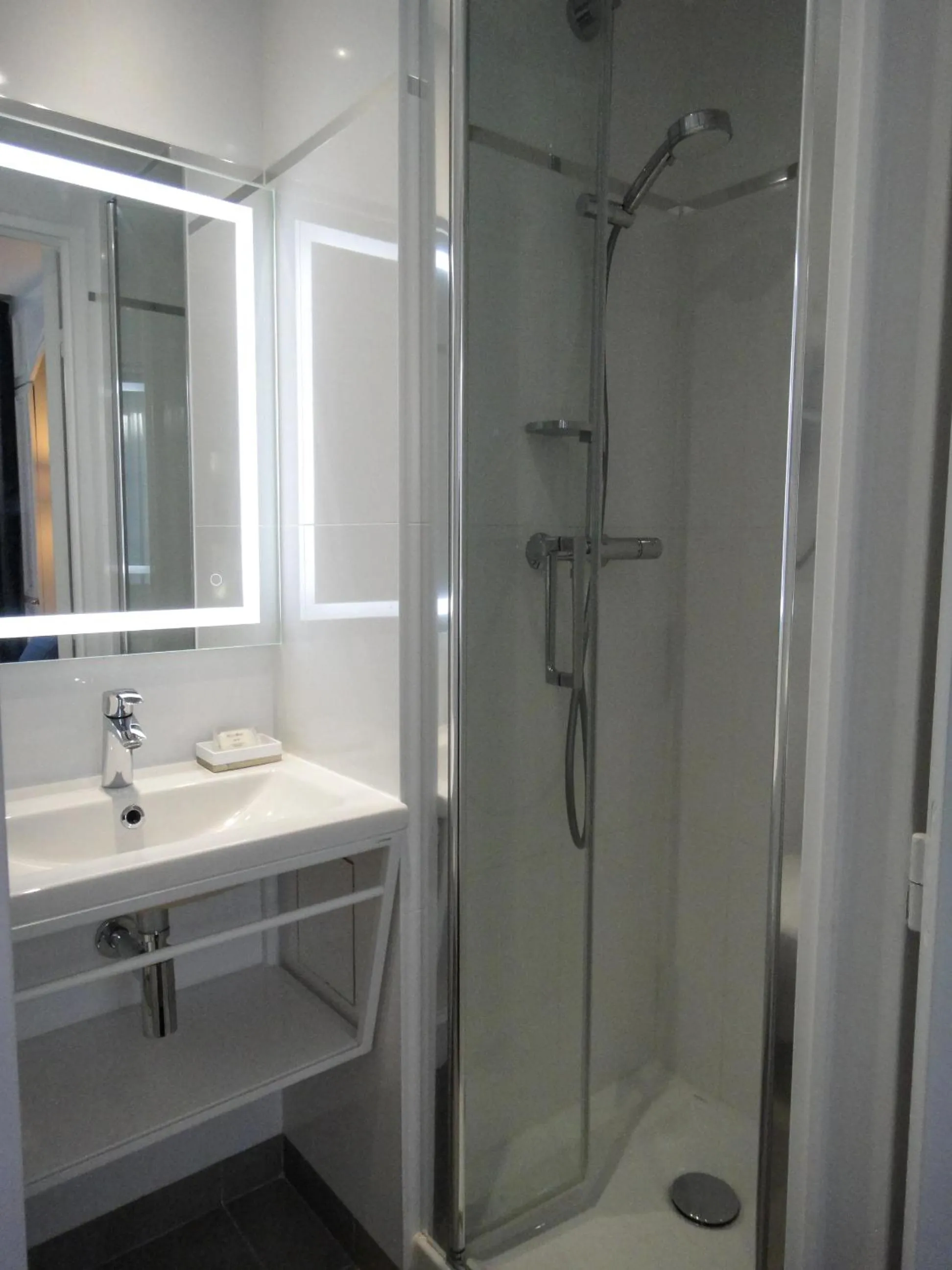 Bathroom in Austin's Saint Lazare Hotel