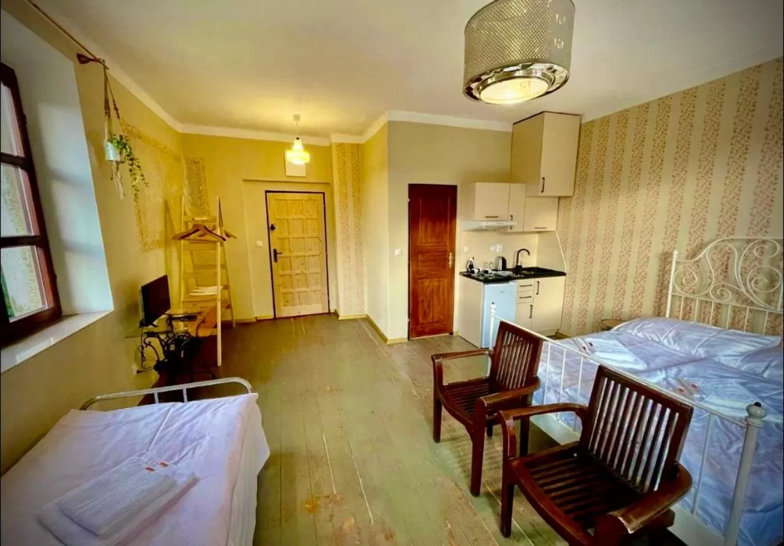 Bed in HARABURDI® Recyclart Hotel