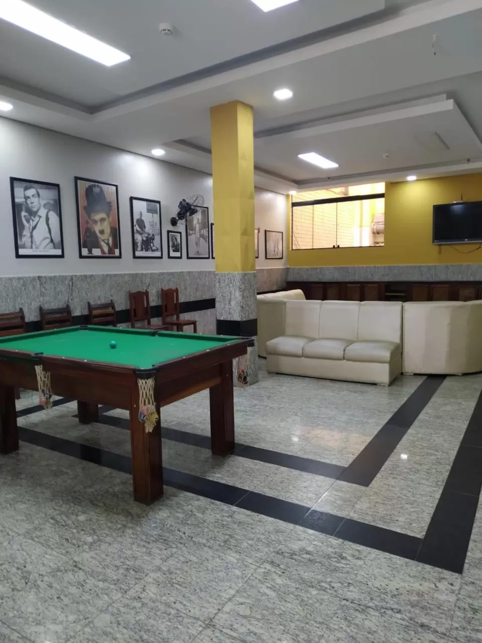 Billiards in Hollywood Palace Hotel