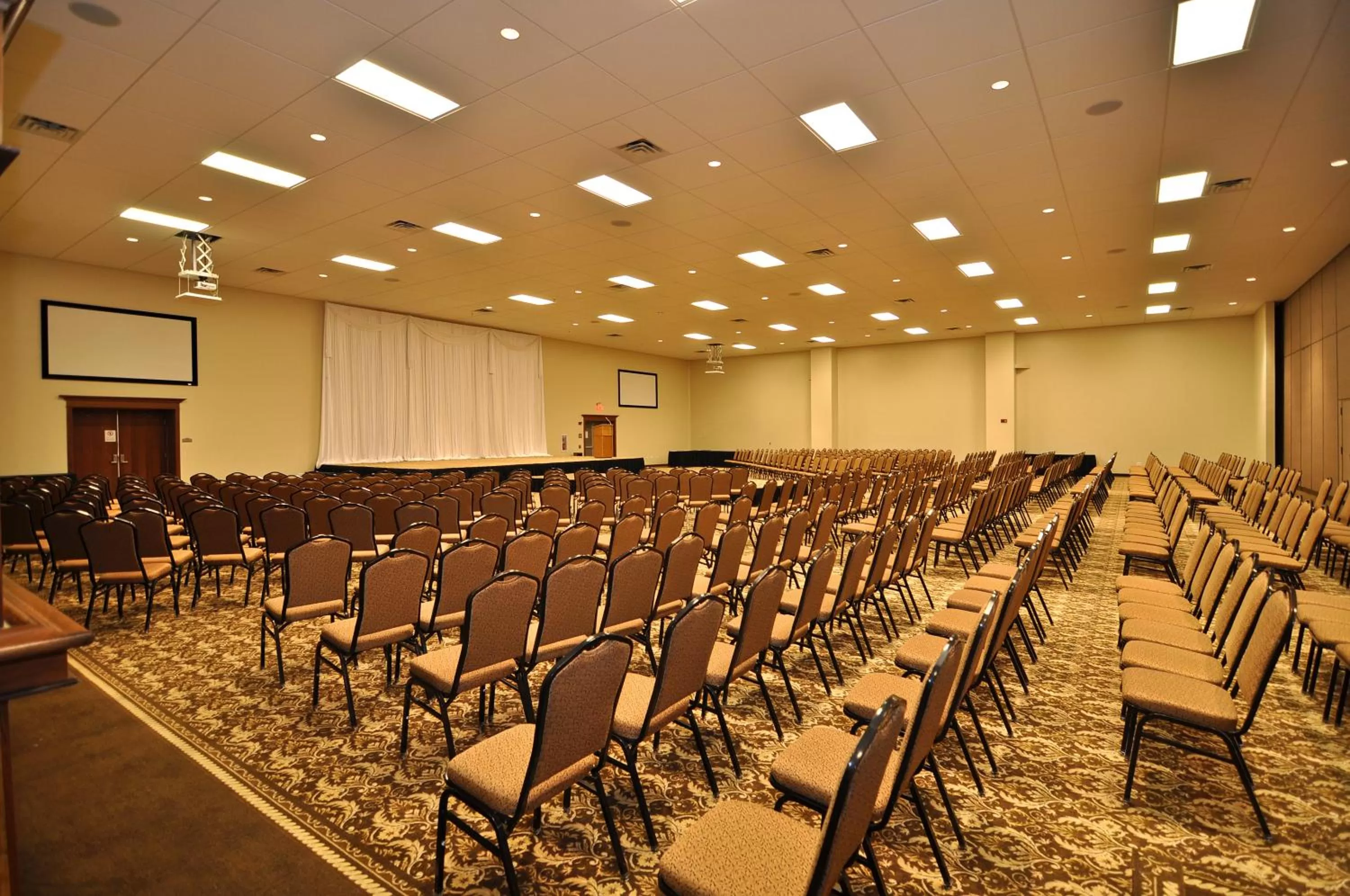 Banquet/Function facilities in Montcler Hotel & Conference Center, Trademark by Wyndham