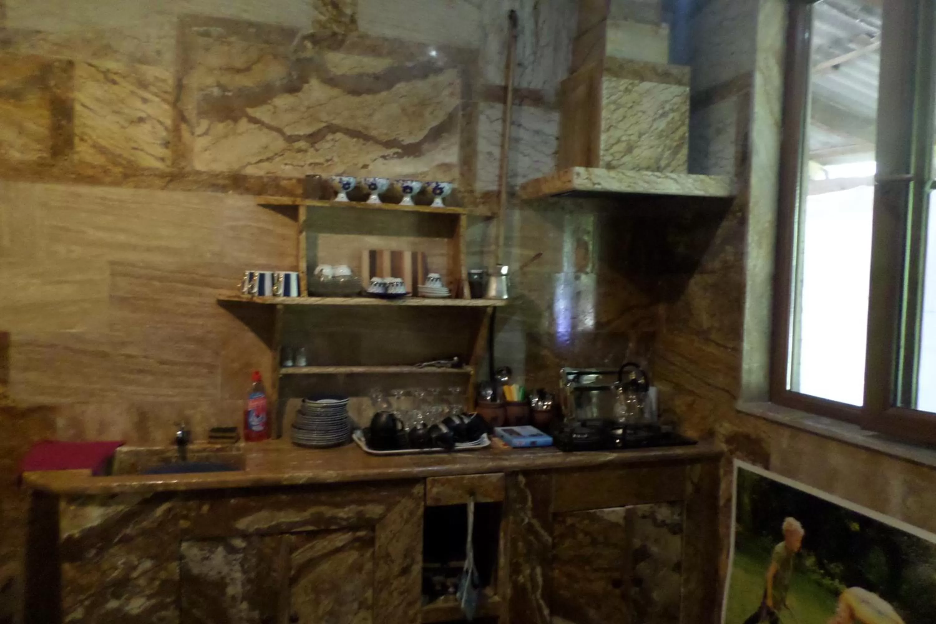 Property building in Spandaryan House