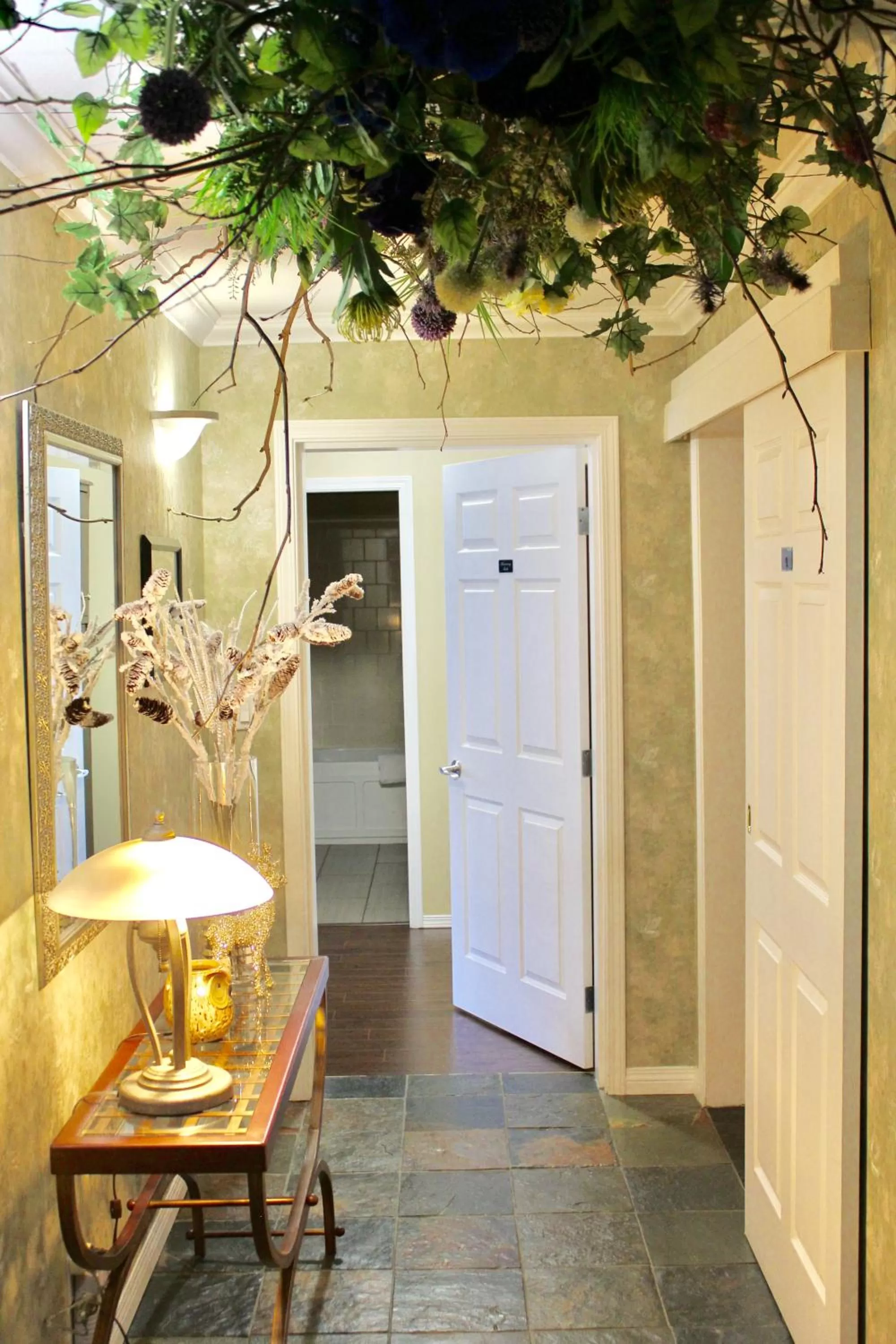 Lobby or reception in Evergreen Bed & Breakfast