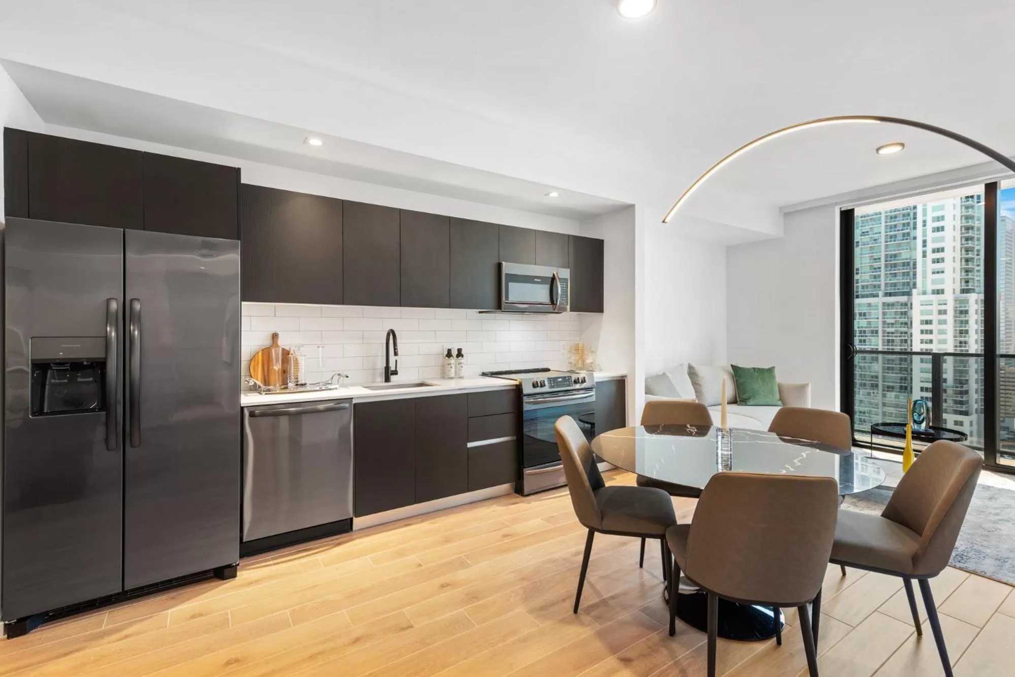 Kitchen or kitchenette in The Elser Hotel Miami - An All-Suite Hotel