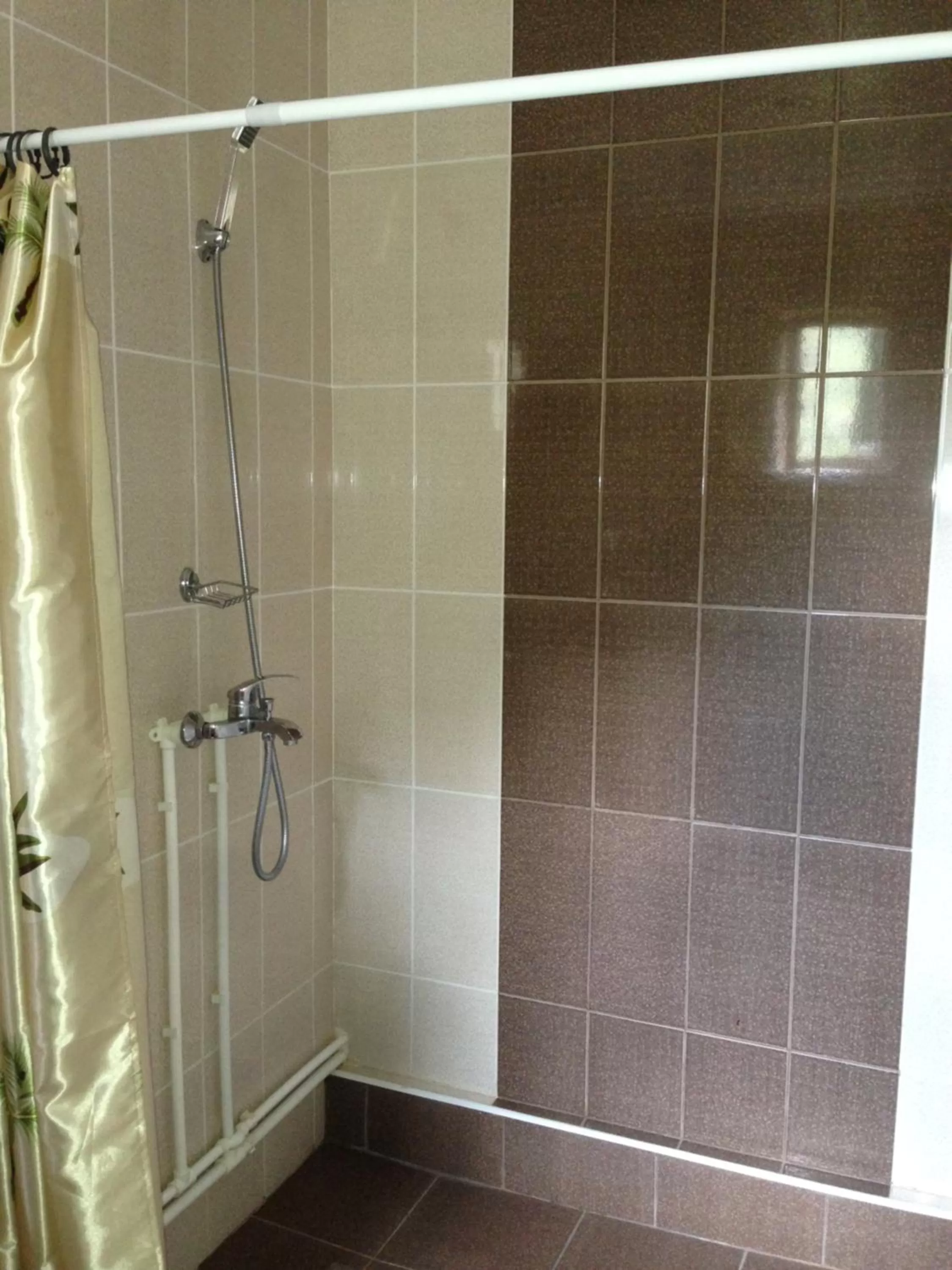 Shower in IRIS B&B in DEBED CANYON