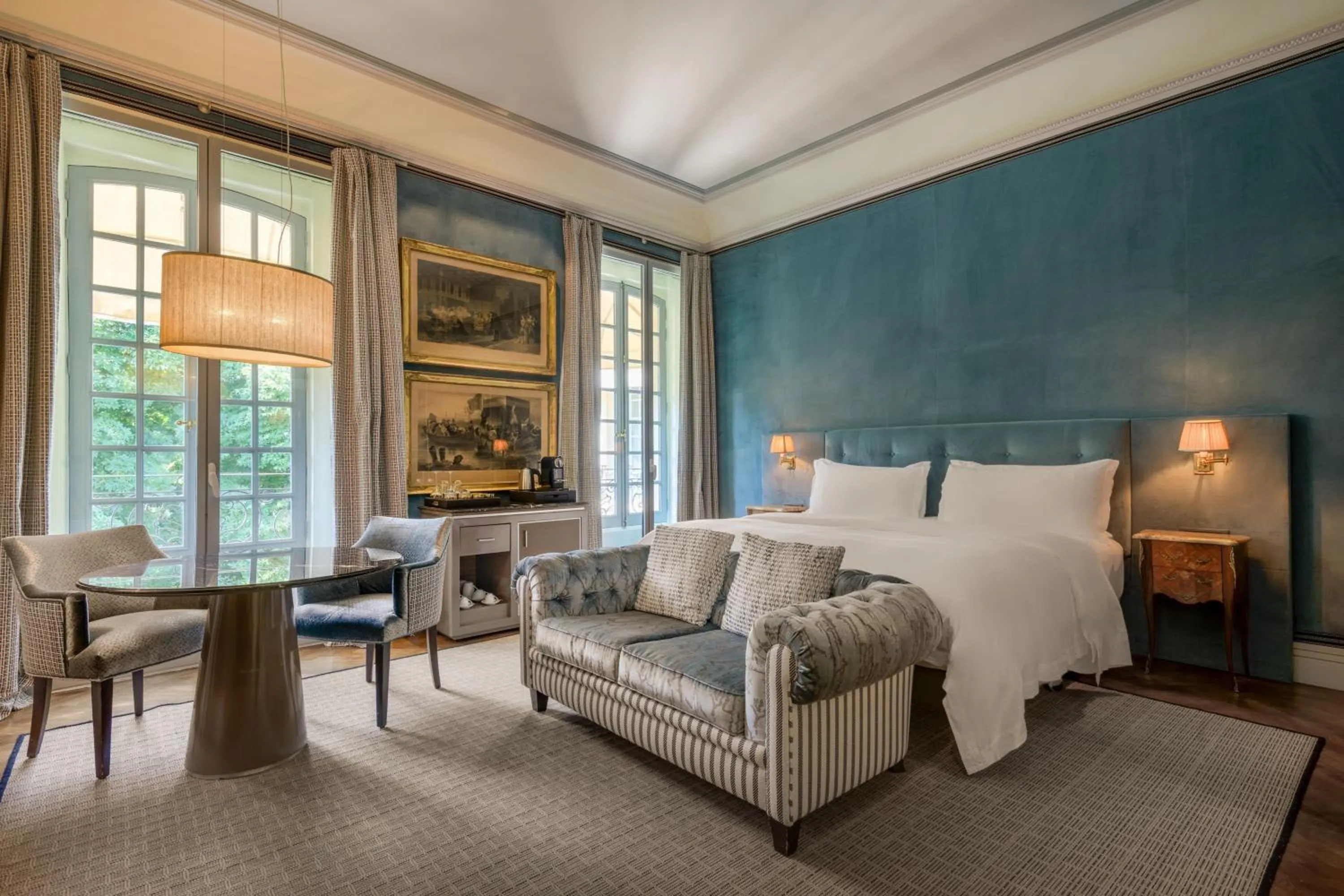 Photo of the whole room, Bed in Santo Mauro, a Luxury Collection Hotel, Madrid