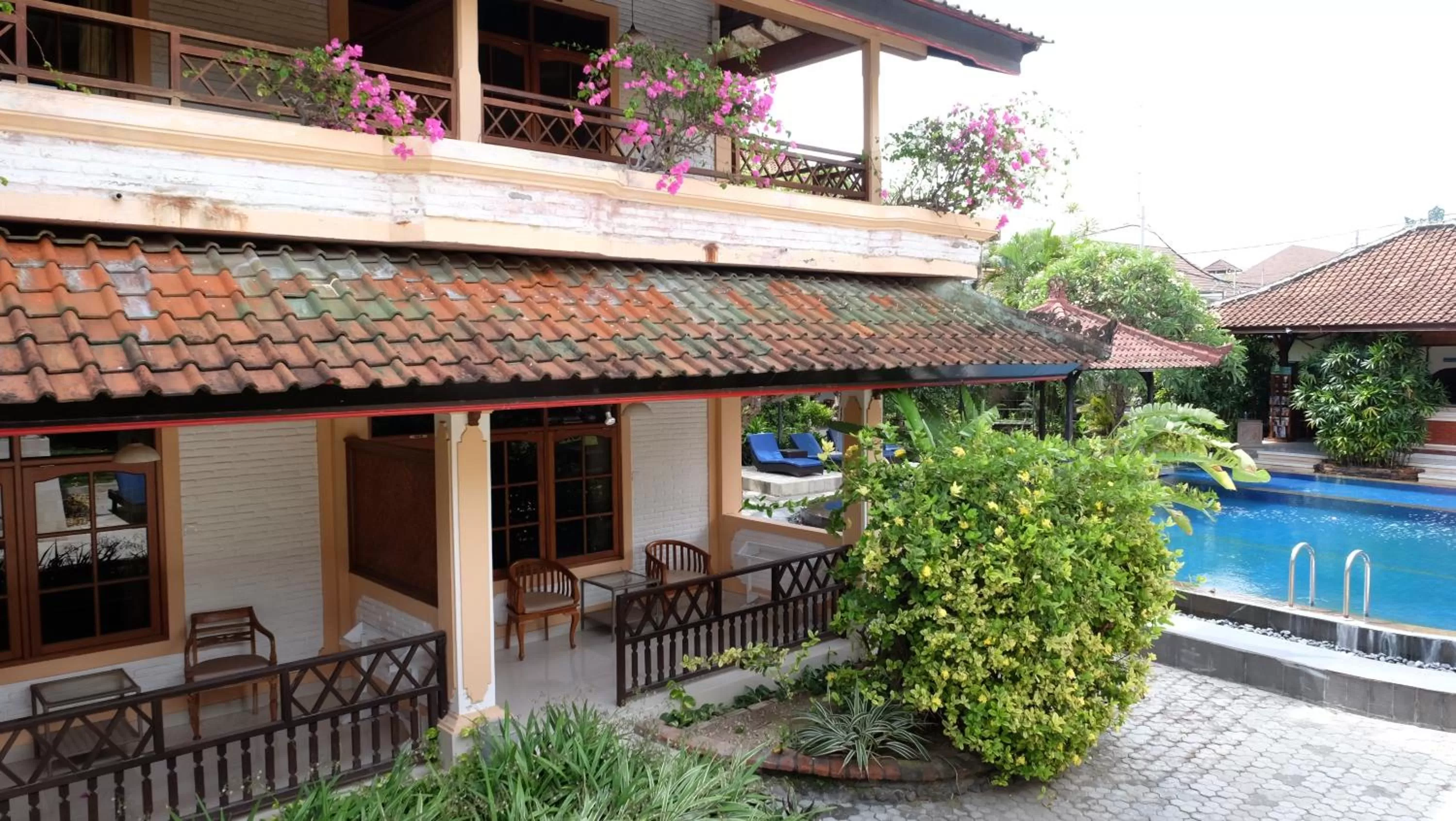 Swimming pool in Fat Yogi Cottages