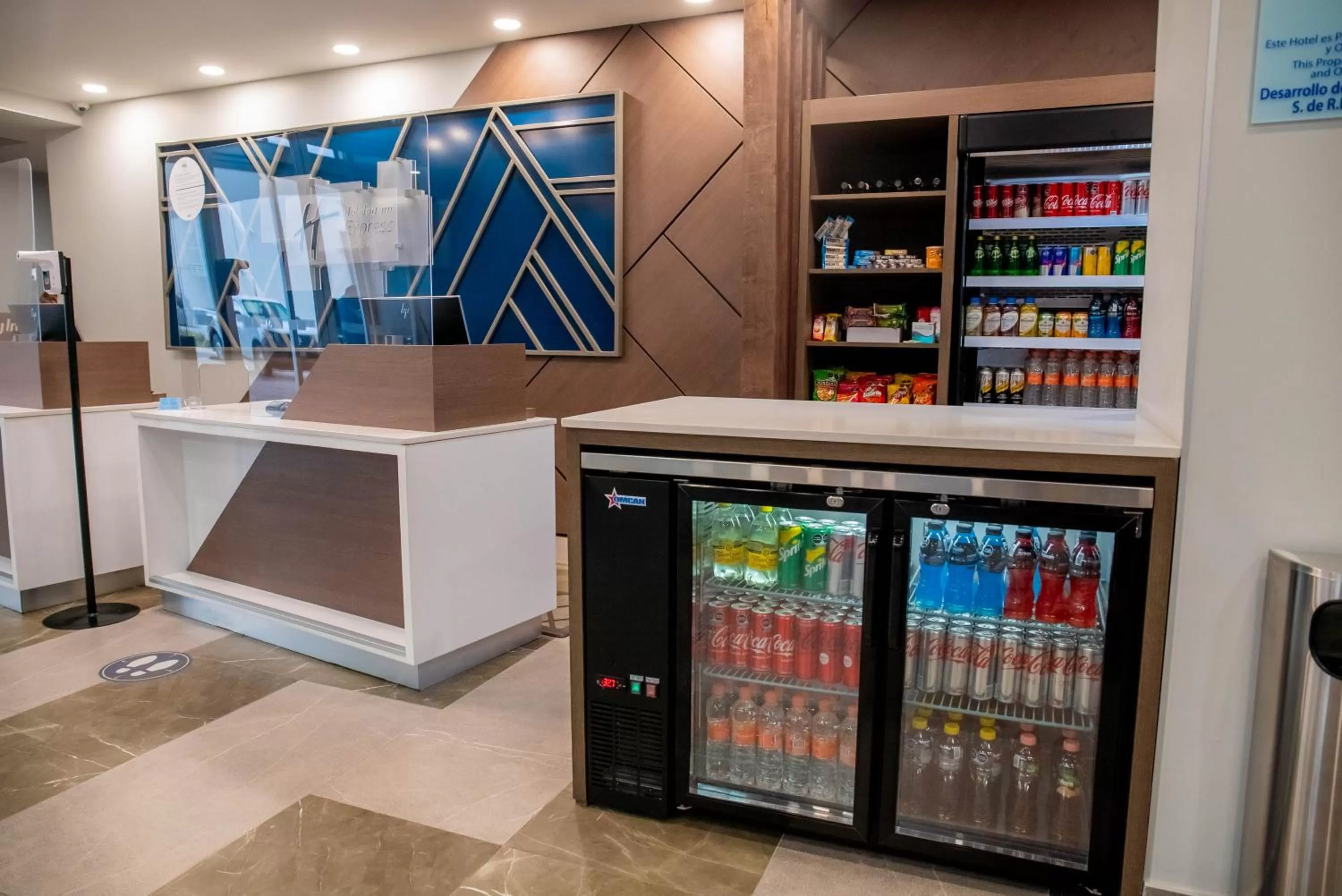 Restaurant/places to eat in Holiday Inn Express & Suites - Tijuana Otay by IHG