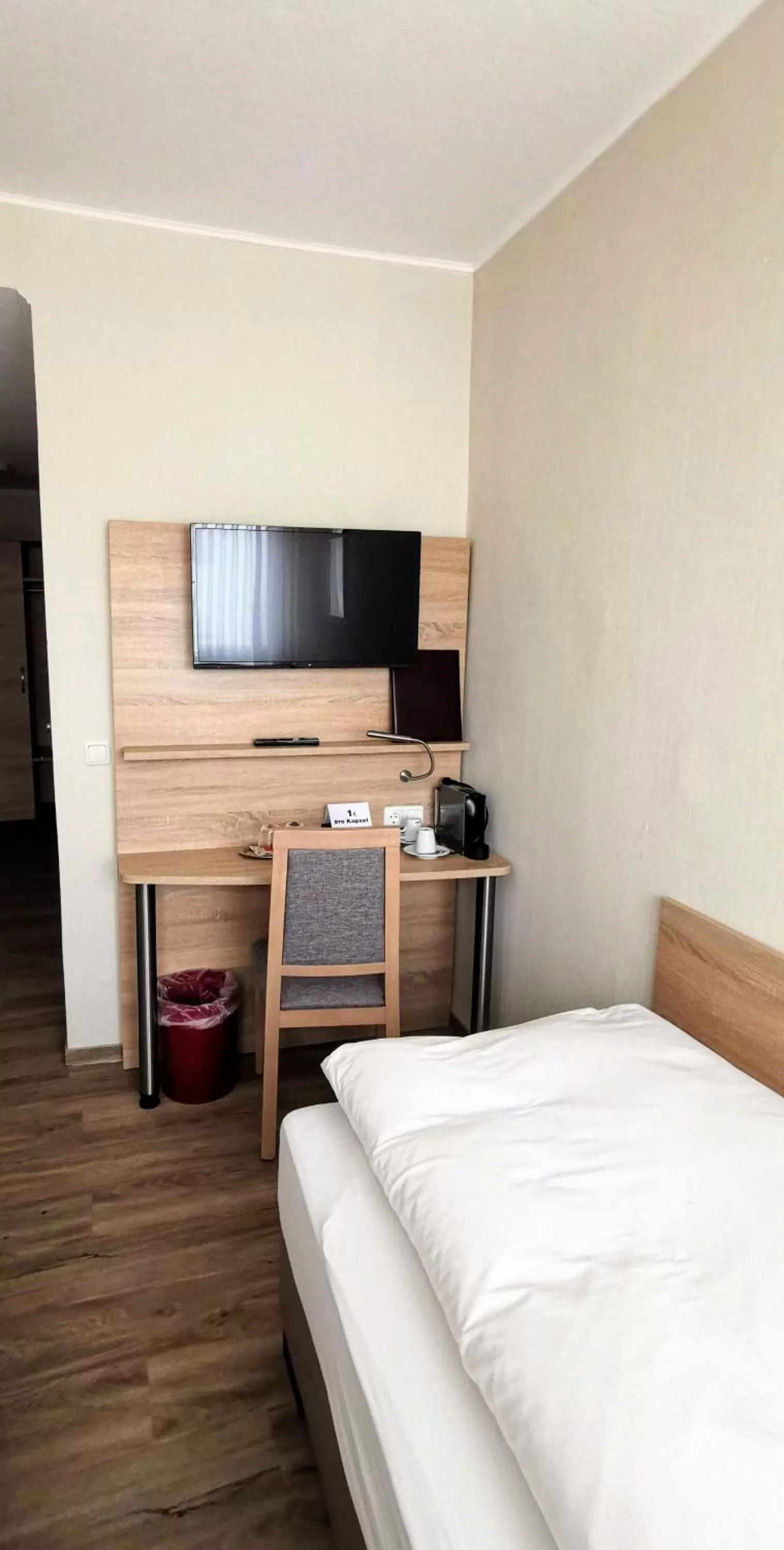 Photo of the whole room, Bed in Zum Winzermännle